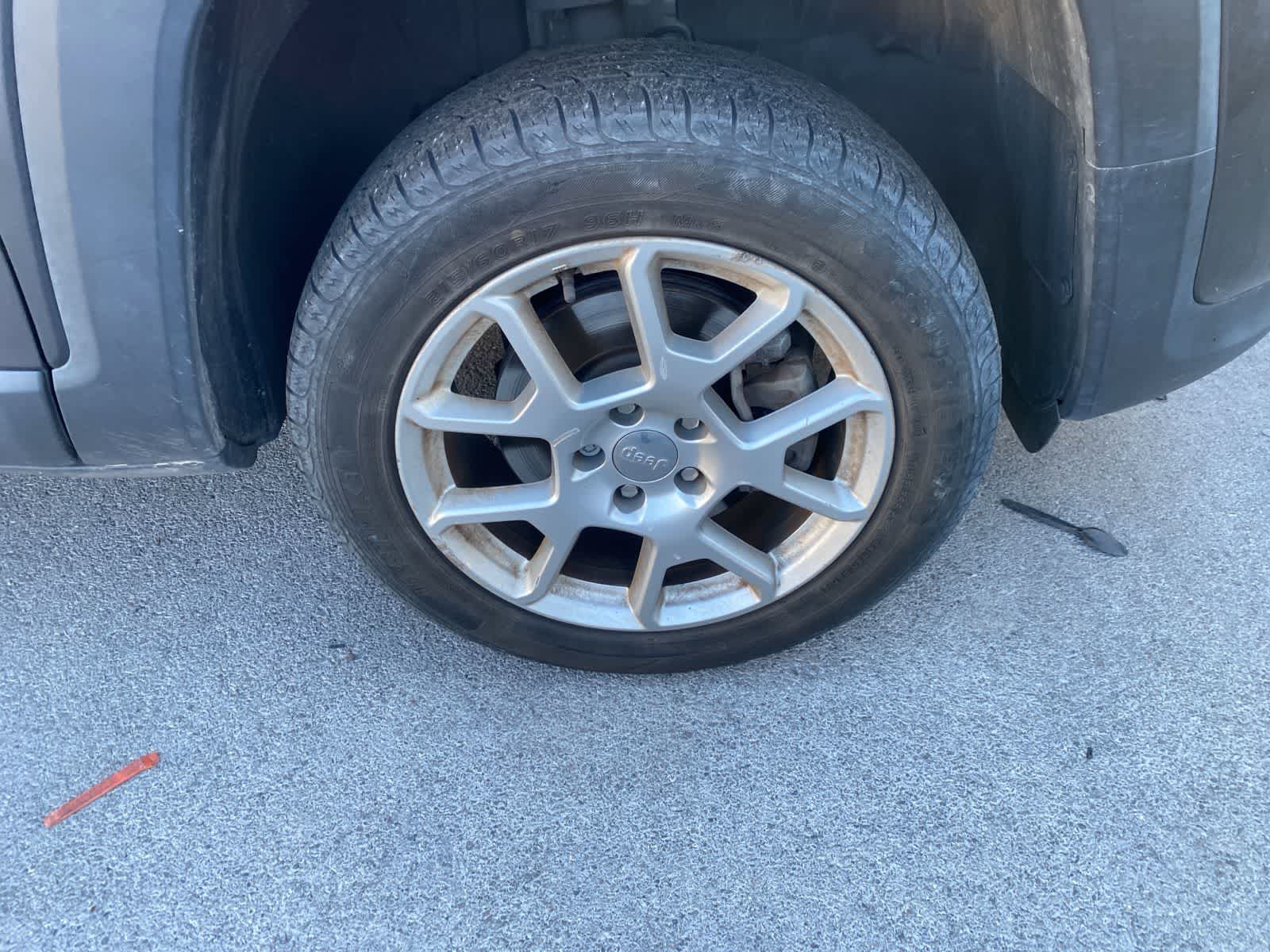 Thumbnail: 2019 Jeep Renegade - 4