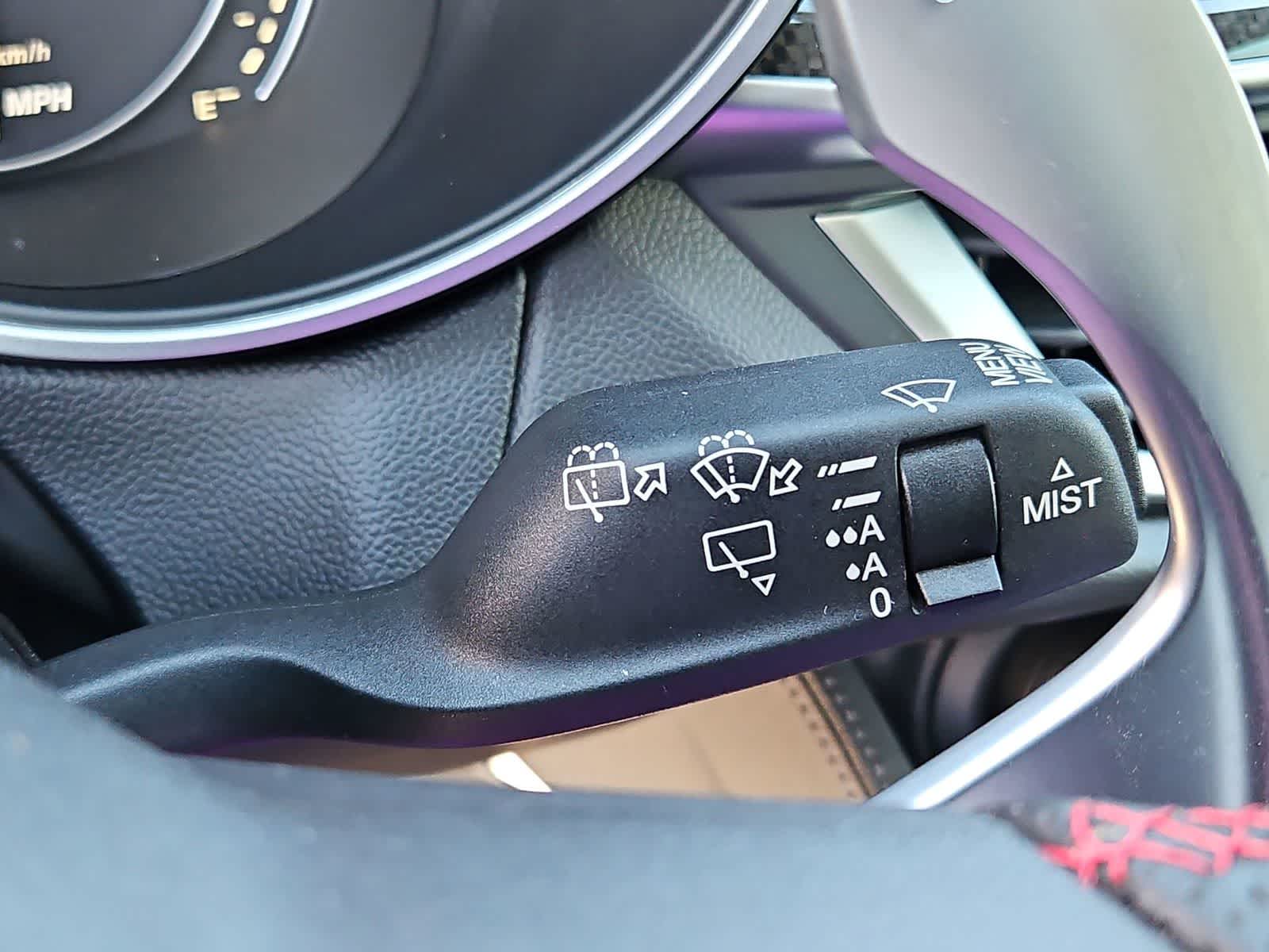 Thumbnail: 2023 Alfa Romeo Stelvio - 27