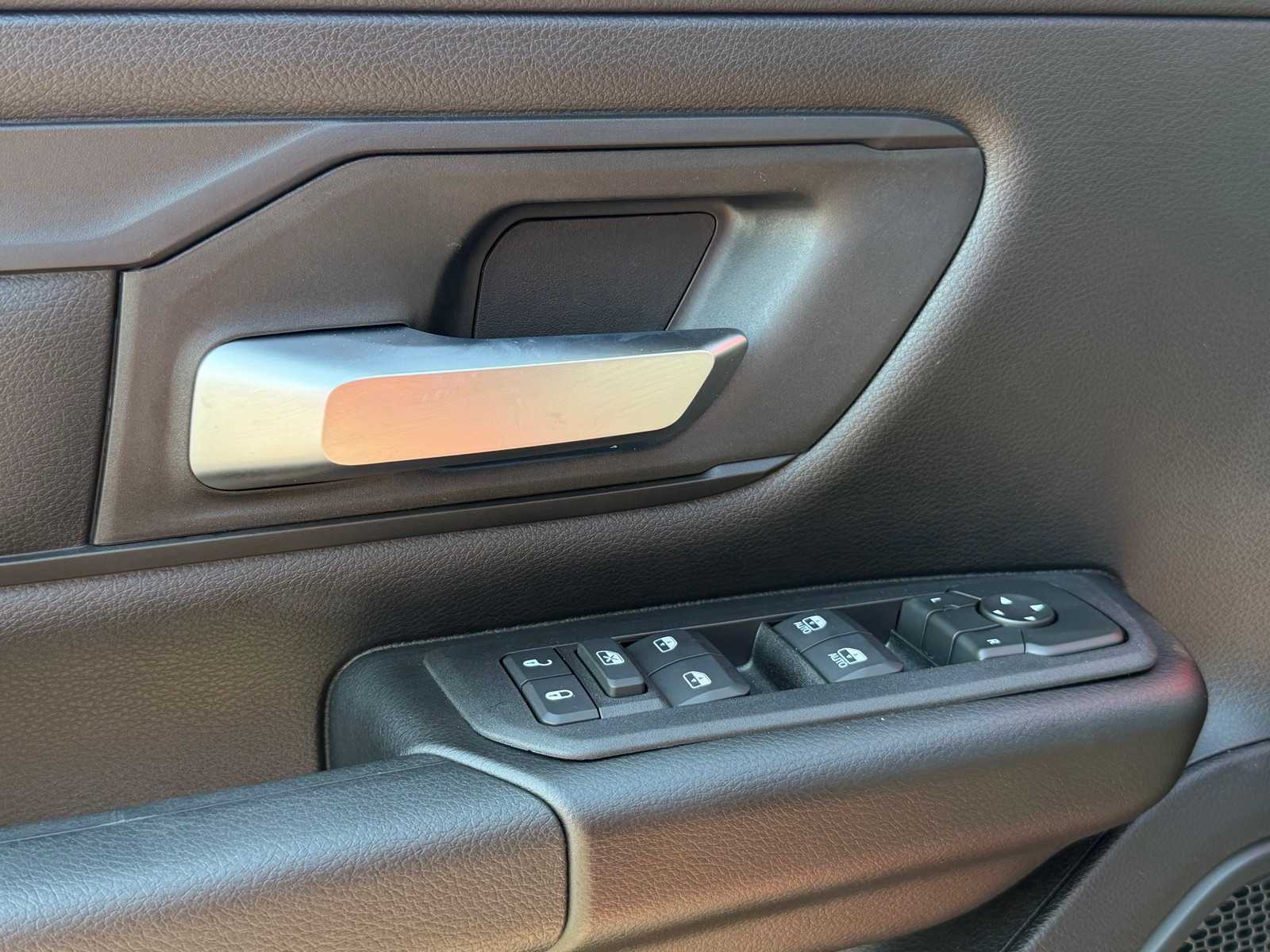 Thumbnail: 2026 RAM 1500 - 16