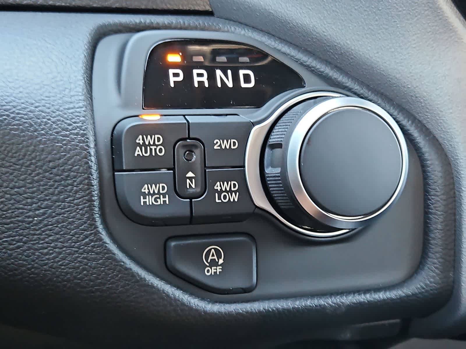 Thumbnail: 2026 RAM 1500 - 32