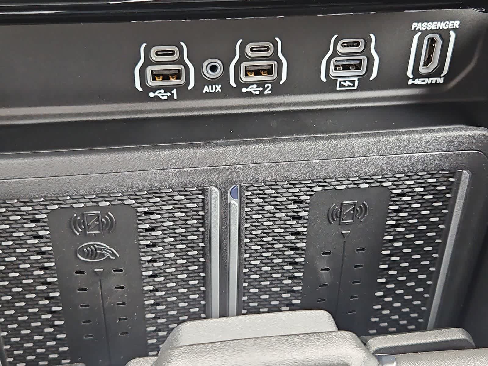 Thumbnail: 2026 RAM 1500 - 32