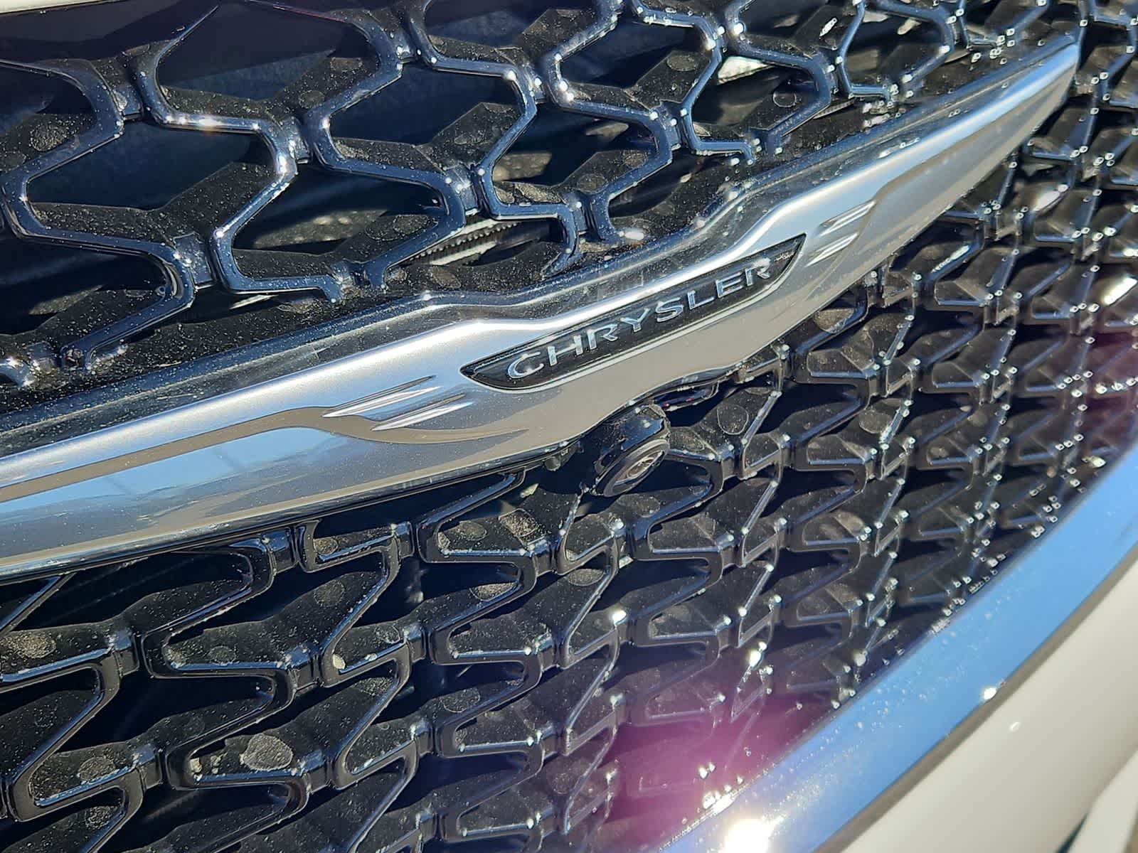 Thumbnail: 2026 Chrysler Pacifica - 11