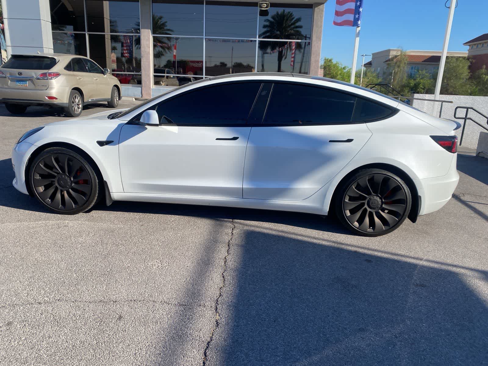 Thumbnail: 2022 Tesla Model 3 - 9