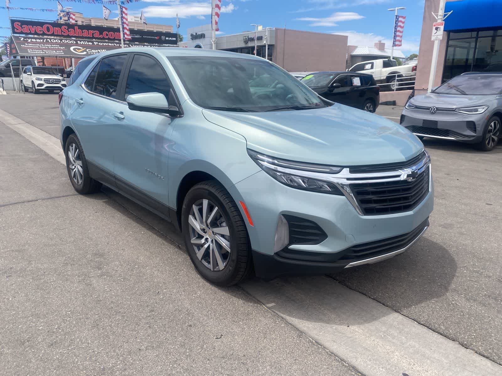 Thumbnail: 2022 Chevrolet Equinox - 3