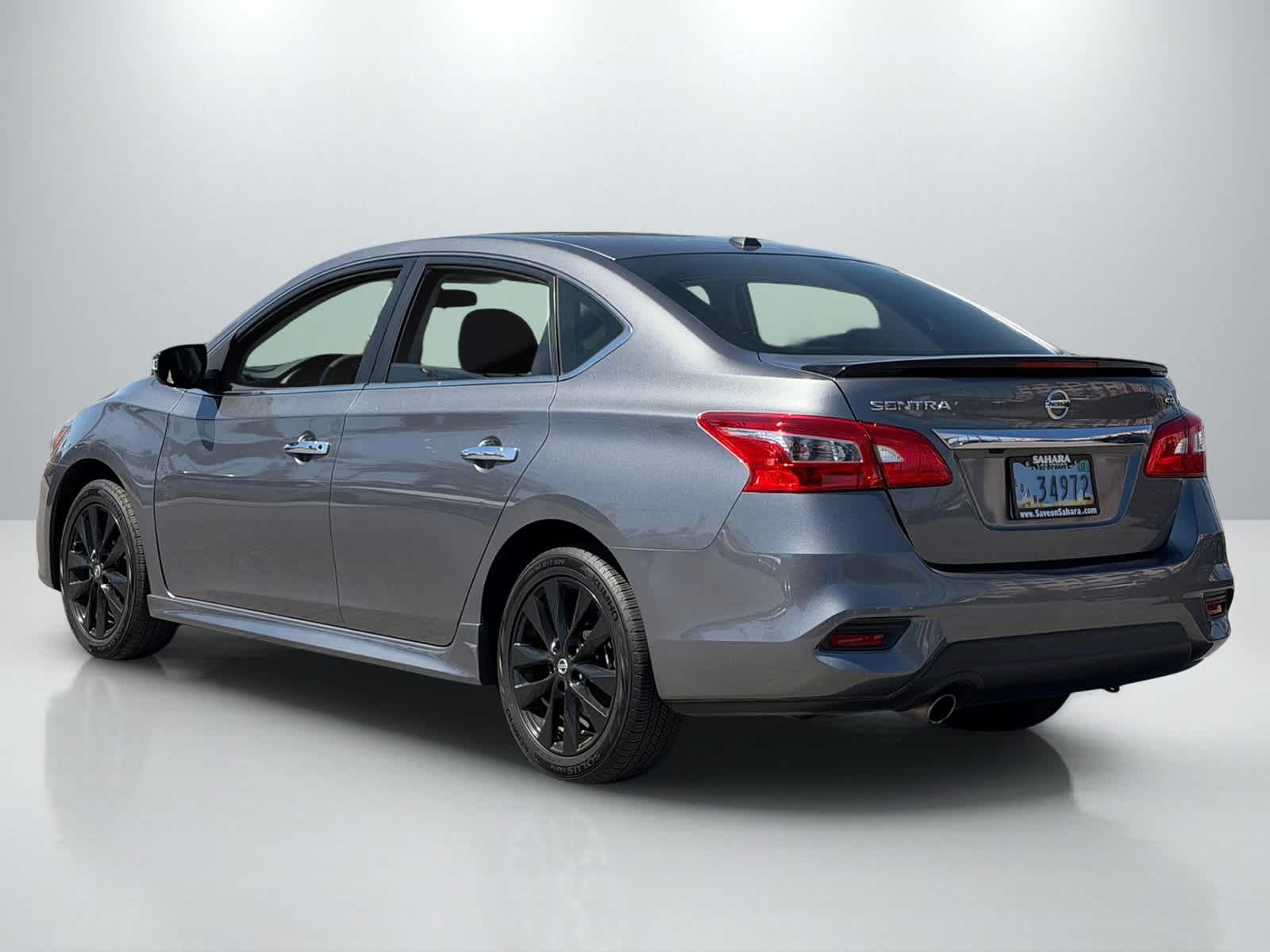 Thumbnail: 2017 Nissan Sentra - 4