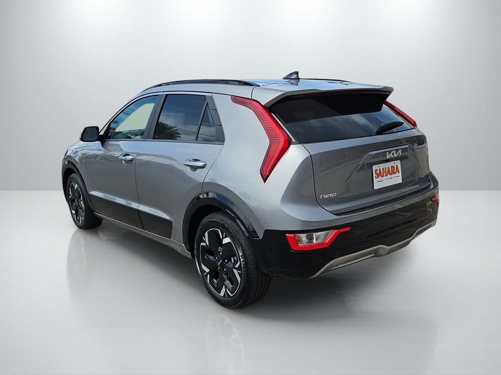 Thumbnail: 2024 Kia Niro - 8