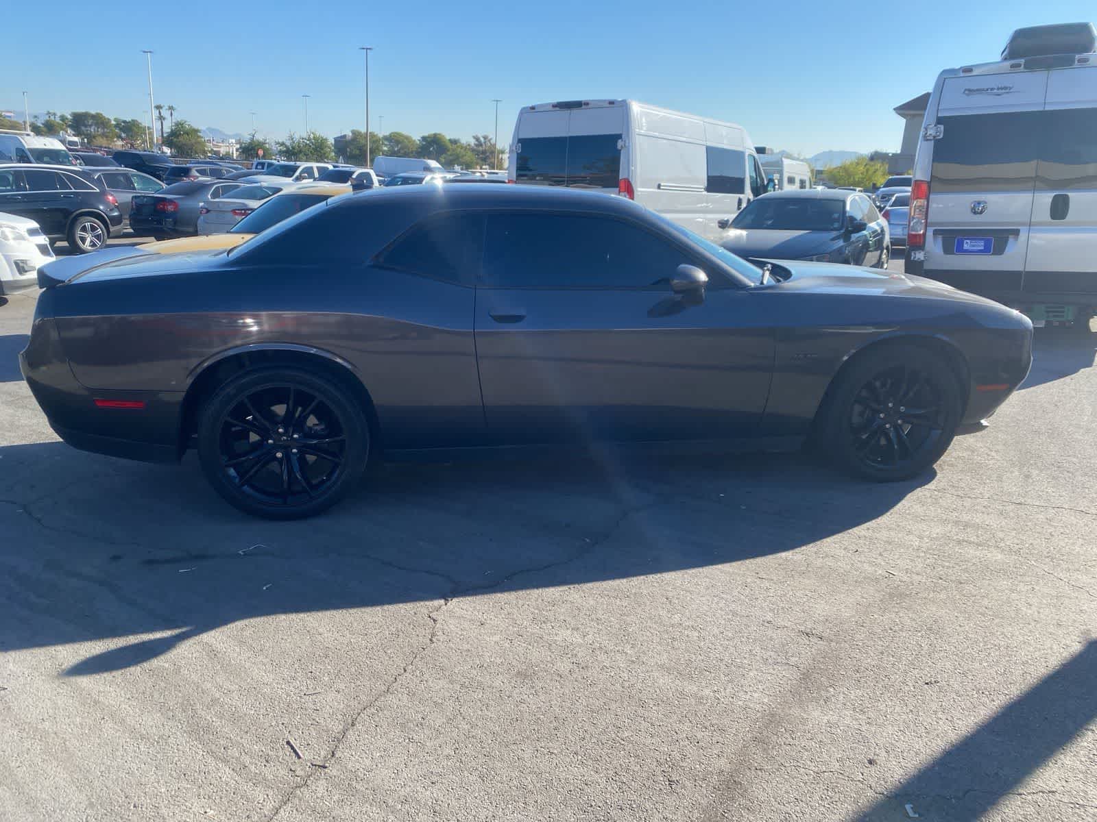 Thumbnail: 2016 Dodge Challenger - 4