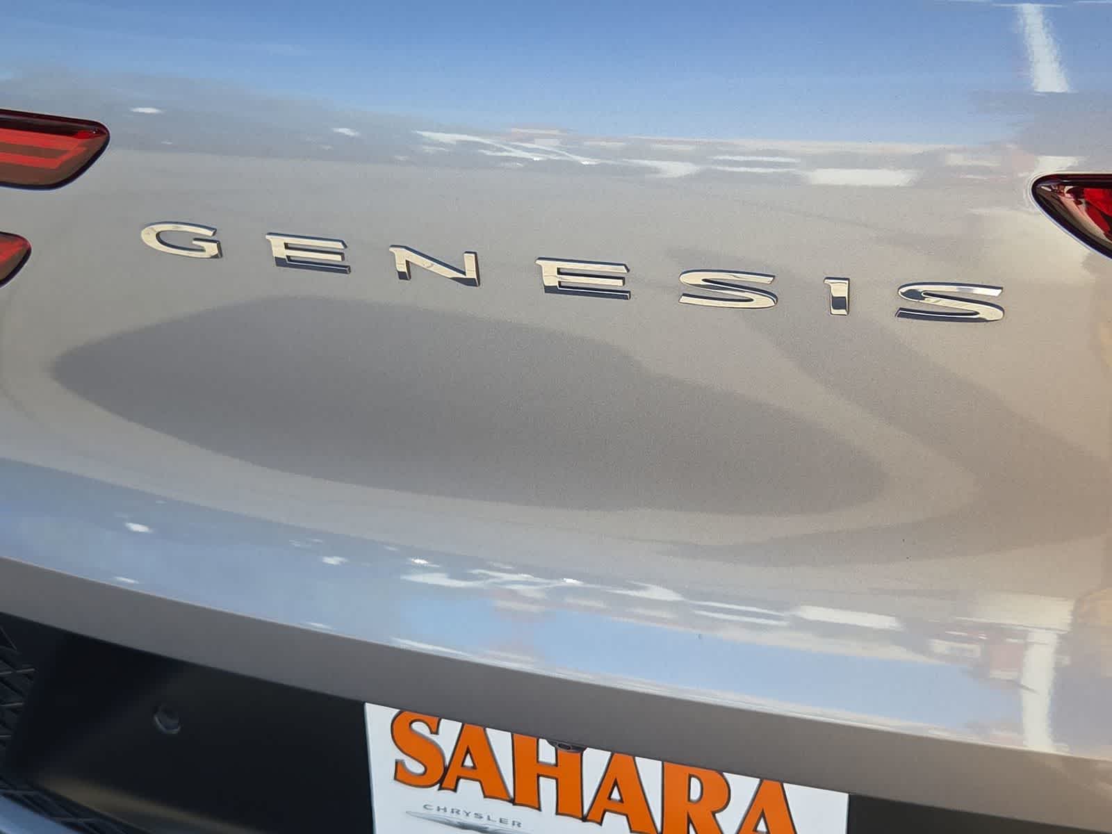 Thumbnail: 2023 Genesis GV70 - 12