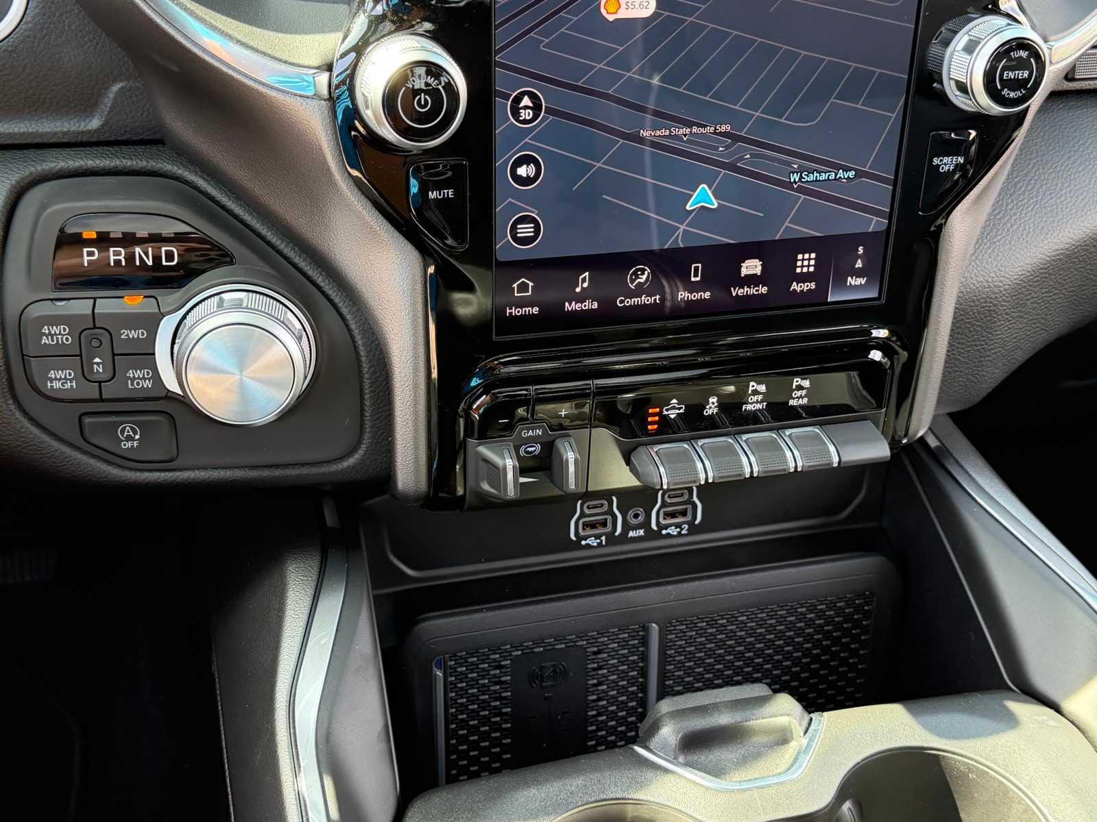 Thumbnail: 2026 RAM 1500 - 18