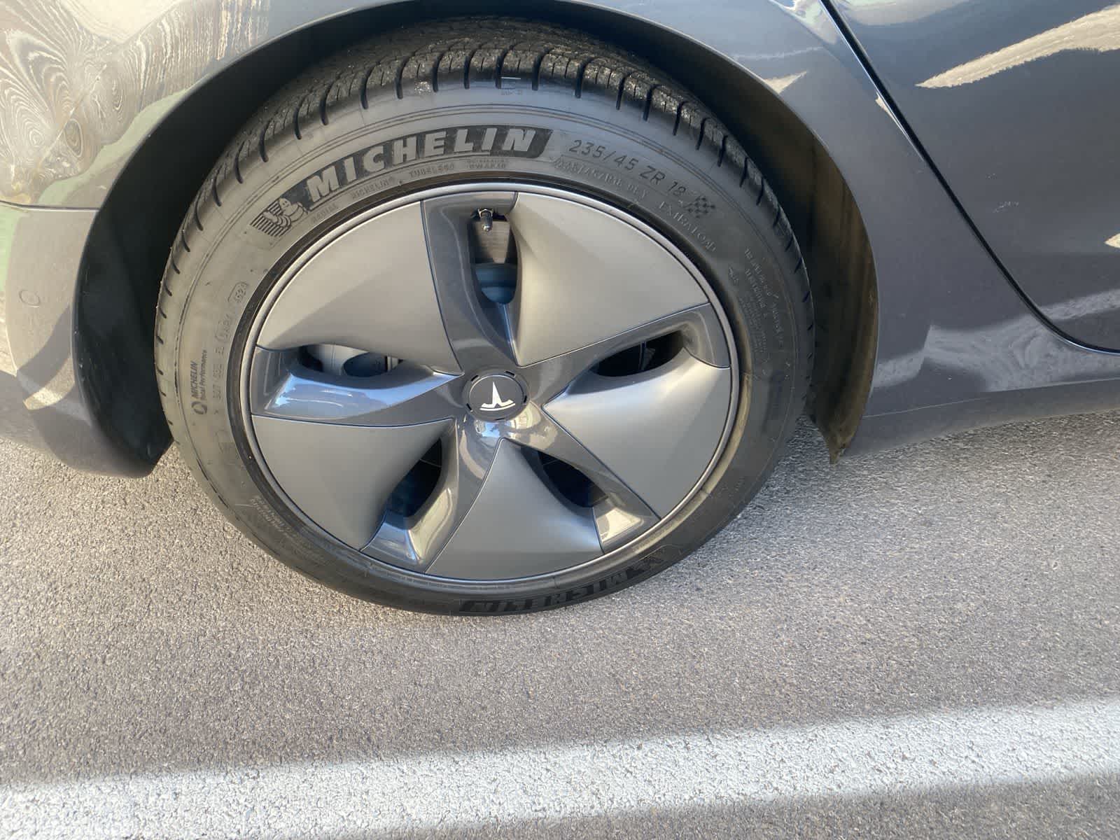 Thumbnail: 2019 Tesla Model 3 - 7