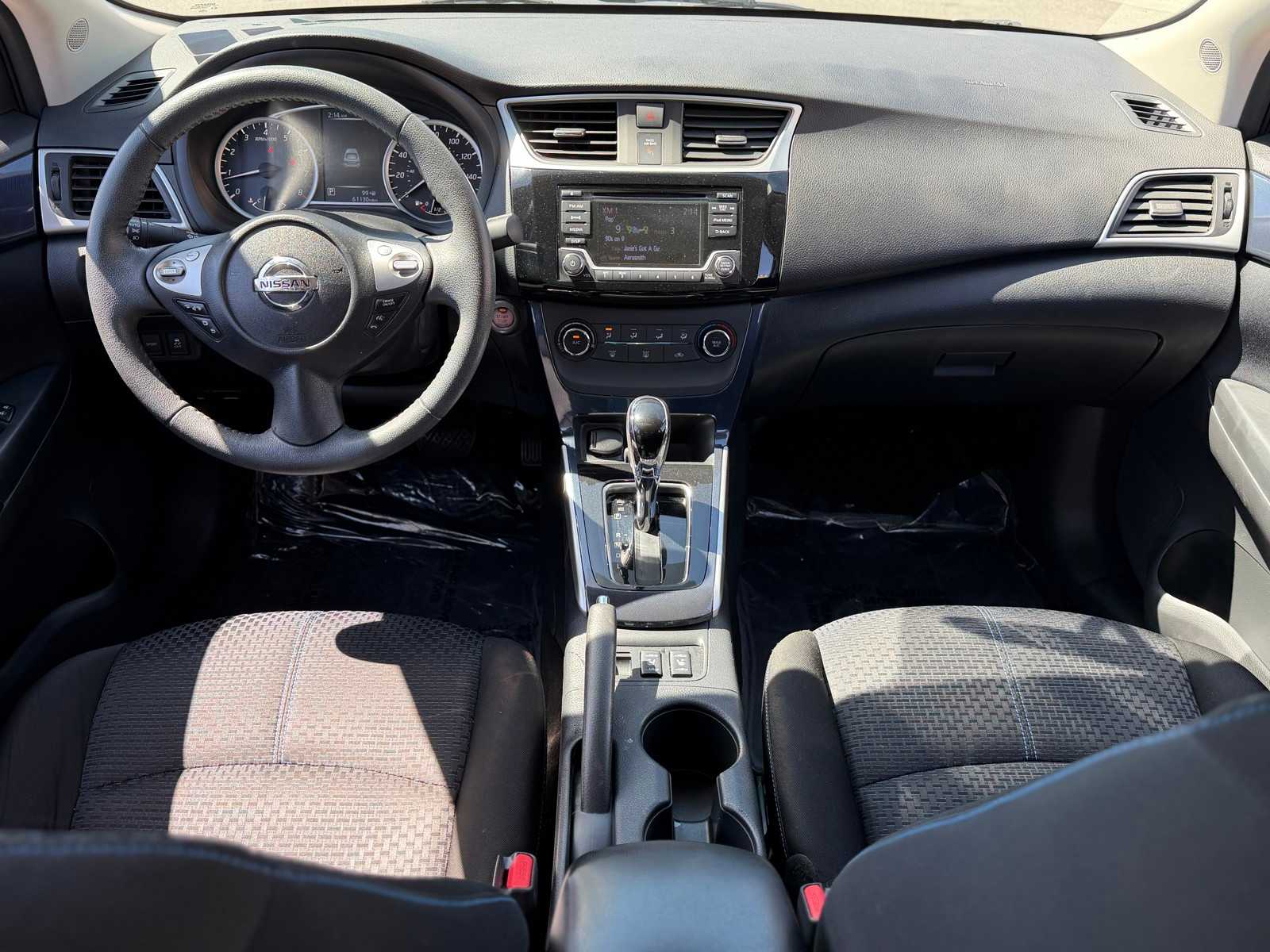 Thumbnail: 2017 Nissan Sentra - 25