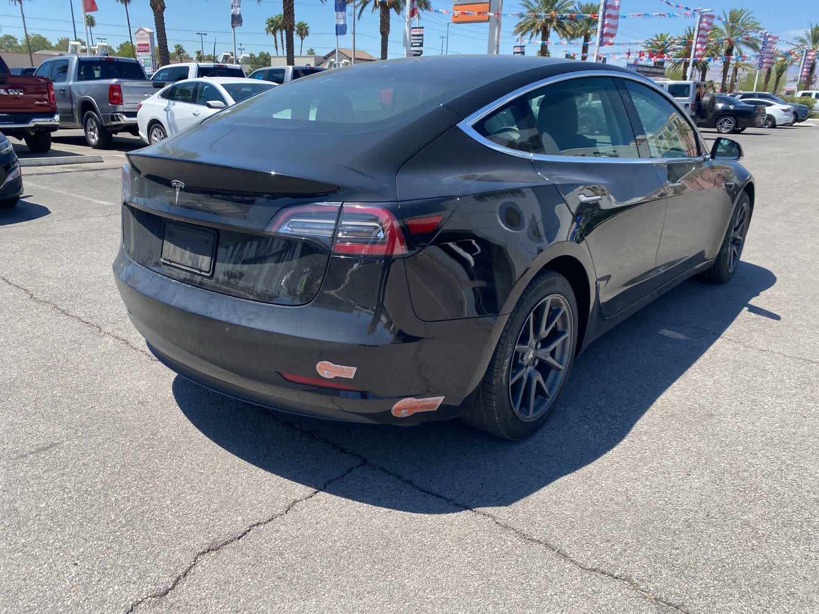 Thumbnail: 2019 Tesla Model 3 - 7