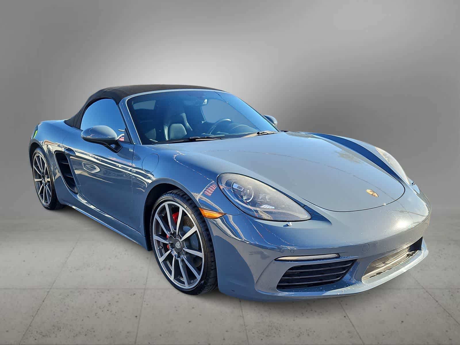 Thumbnail: 2017 Porsche 718 Boxster - 2