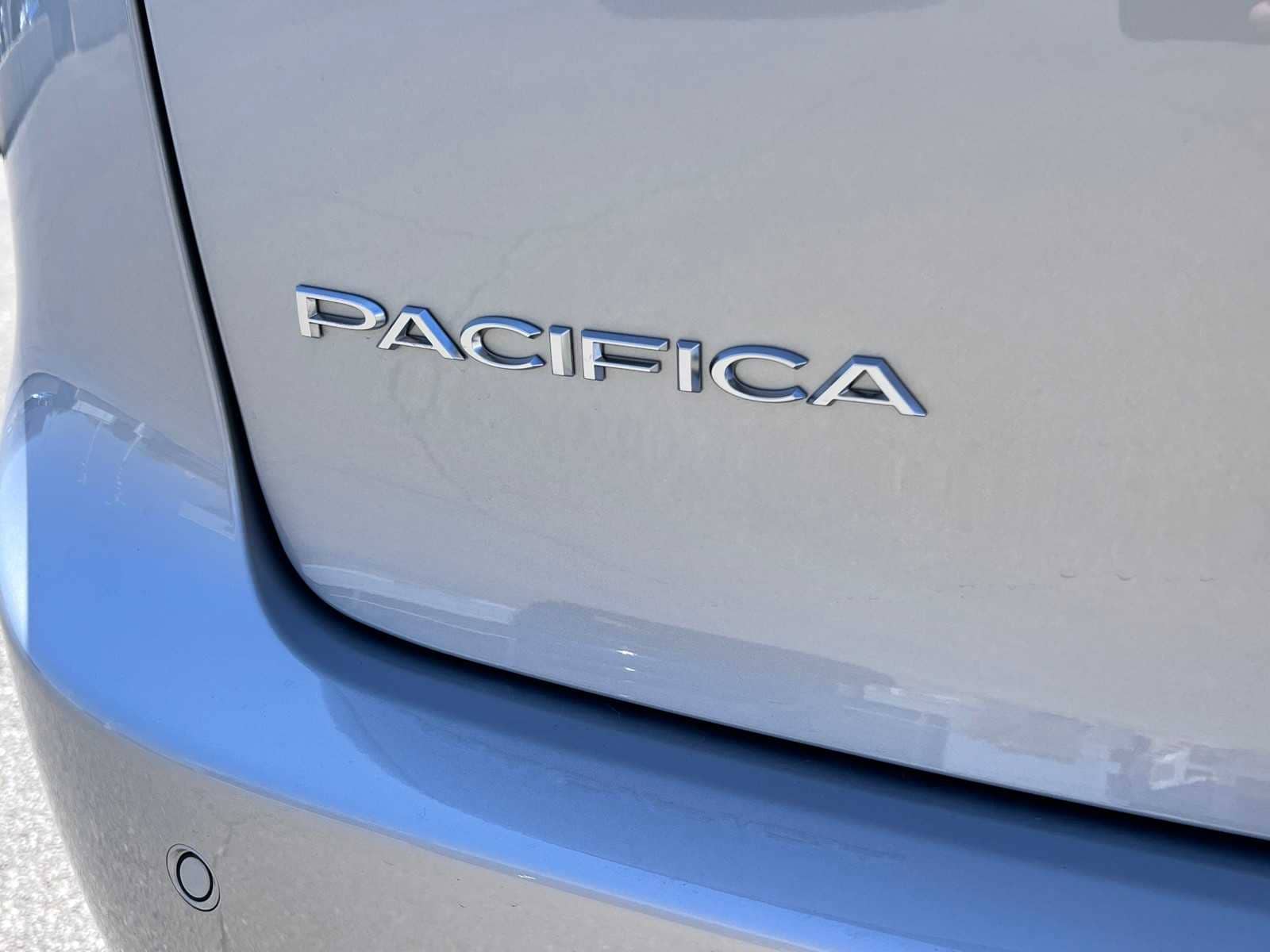 Thumbnail: 2026 Chrysler Pacifica - 27