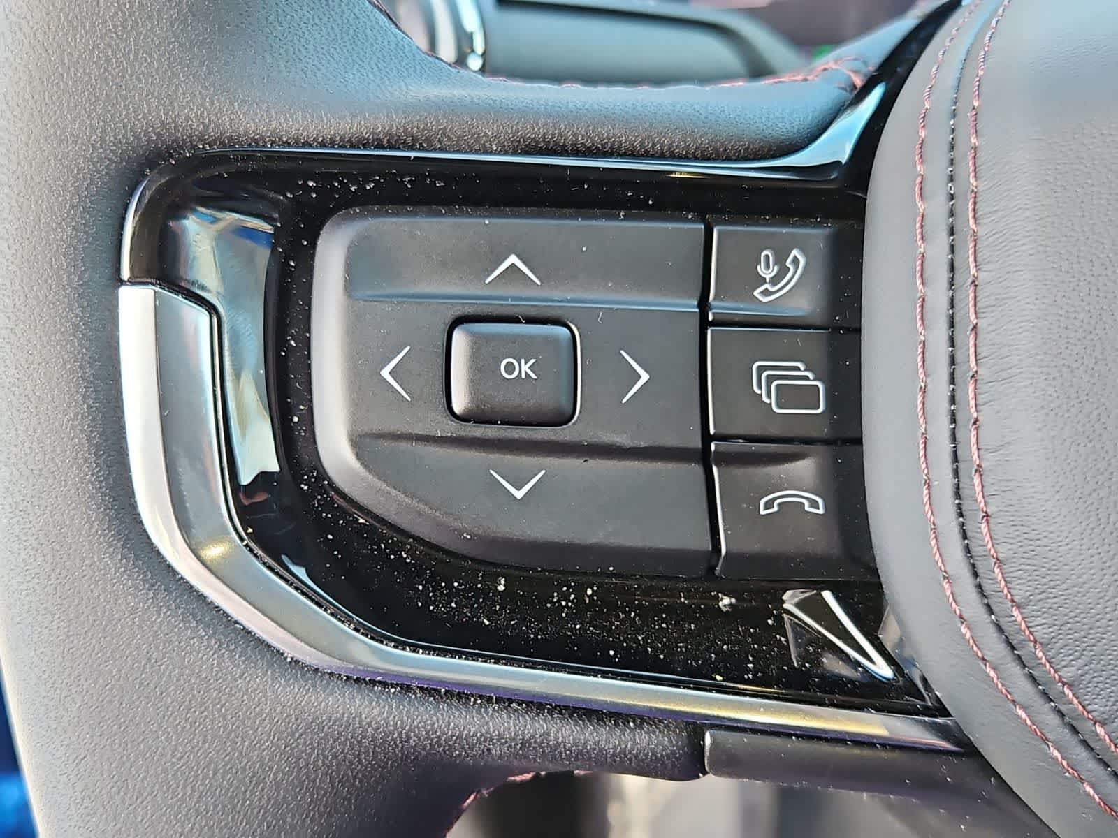 Thumbnail: 2025 Jeep Wagoneer S - 23