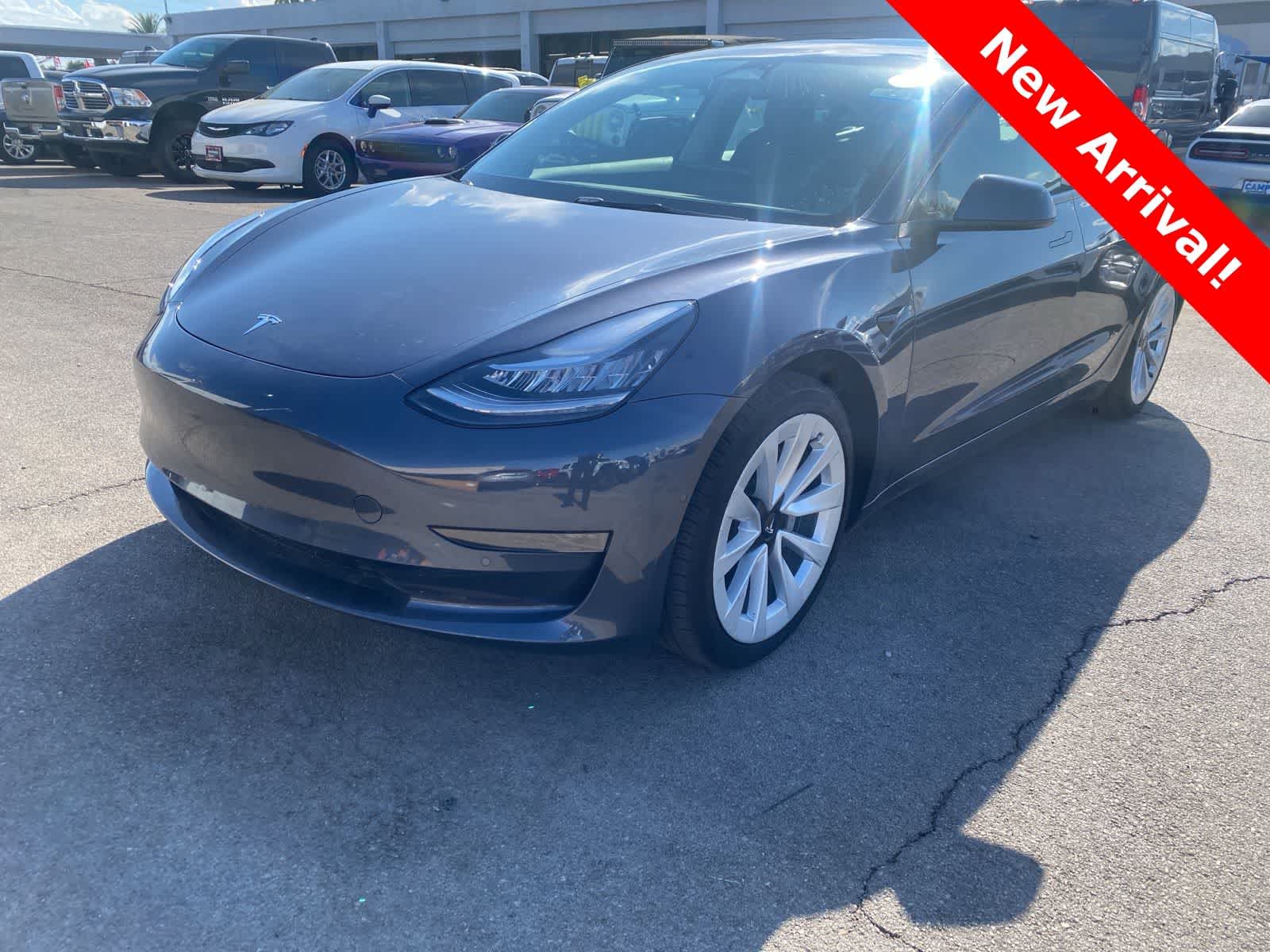 Thumbnail: 2022 Tesla Model 3 - 1