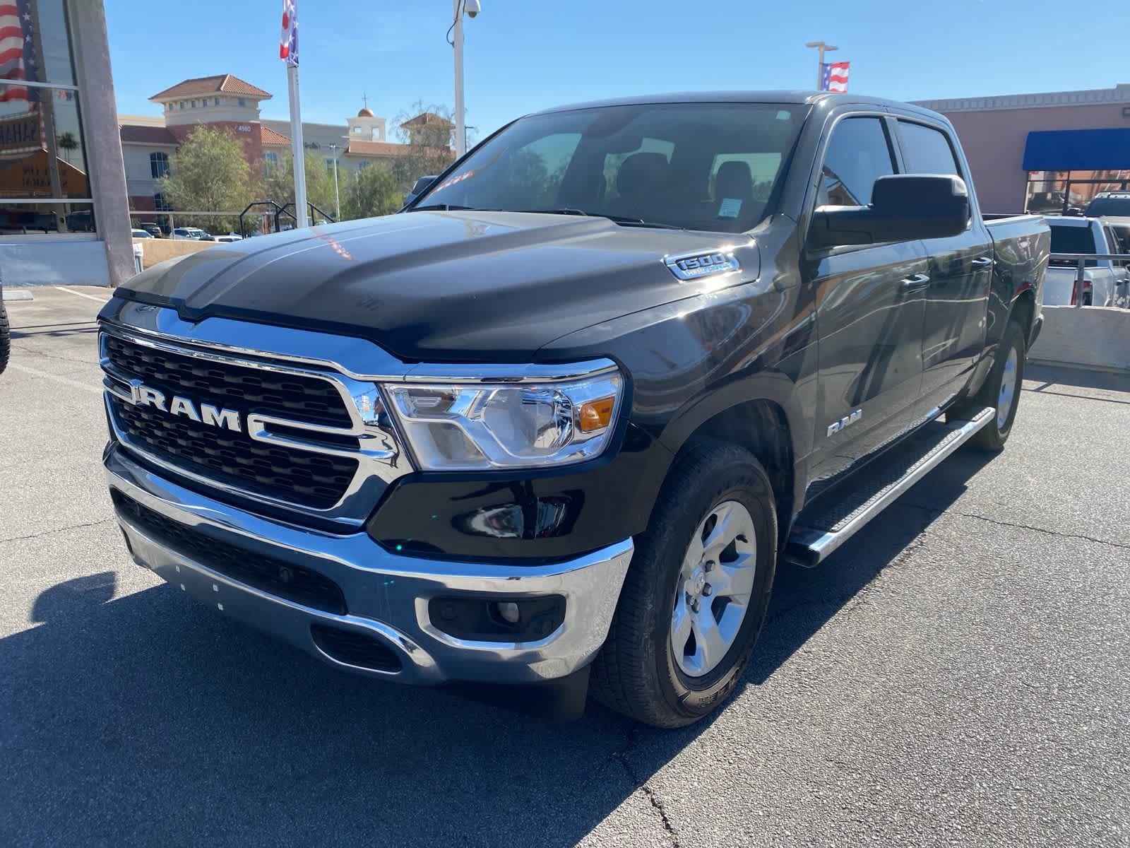 2022 RAM 1500 Big Horn/Lone Star 4x4 Crew Cab 5'7's photo