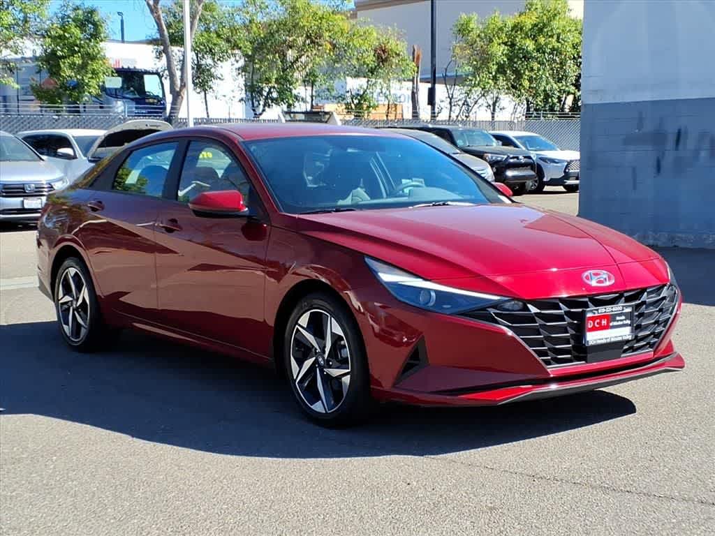 Thumbnail: 2023 Hyundai Elantra - 3