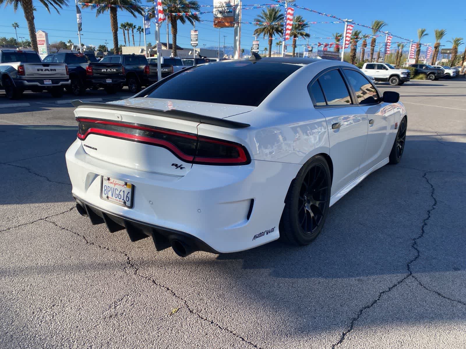 Thumbnail: 2019 Dodge Charger - 7