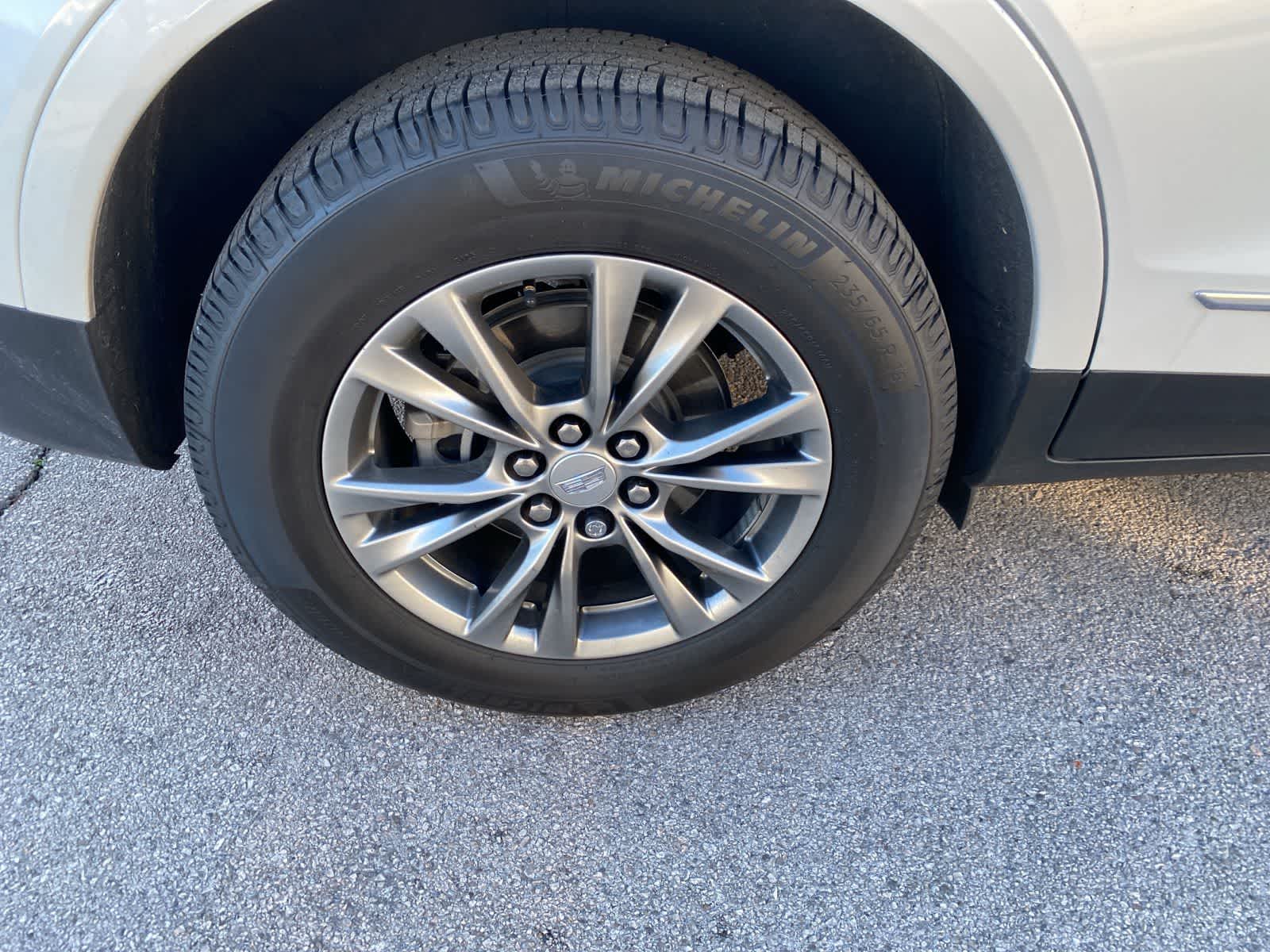 Thumbnail: 2023 Cadillac XT5 - 5