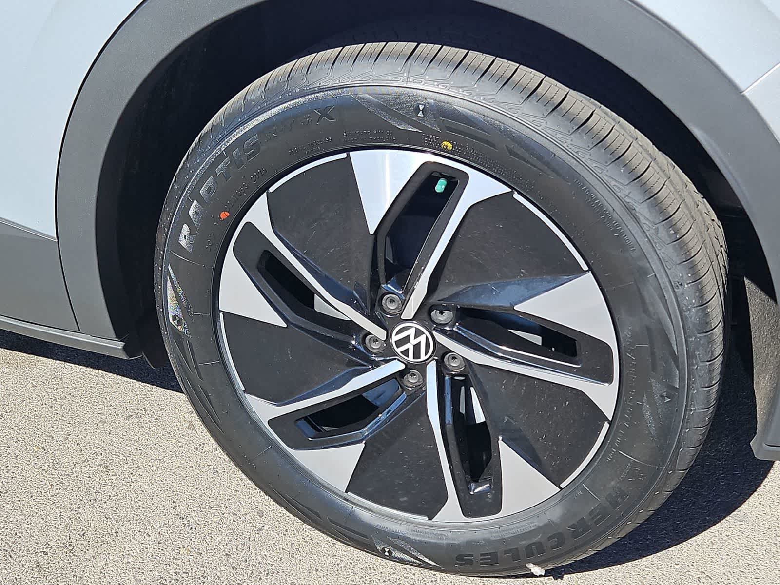 Thumbnail: 2021 Volkswagen ID.4 - 14