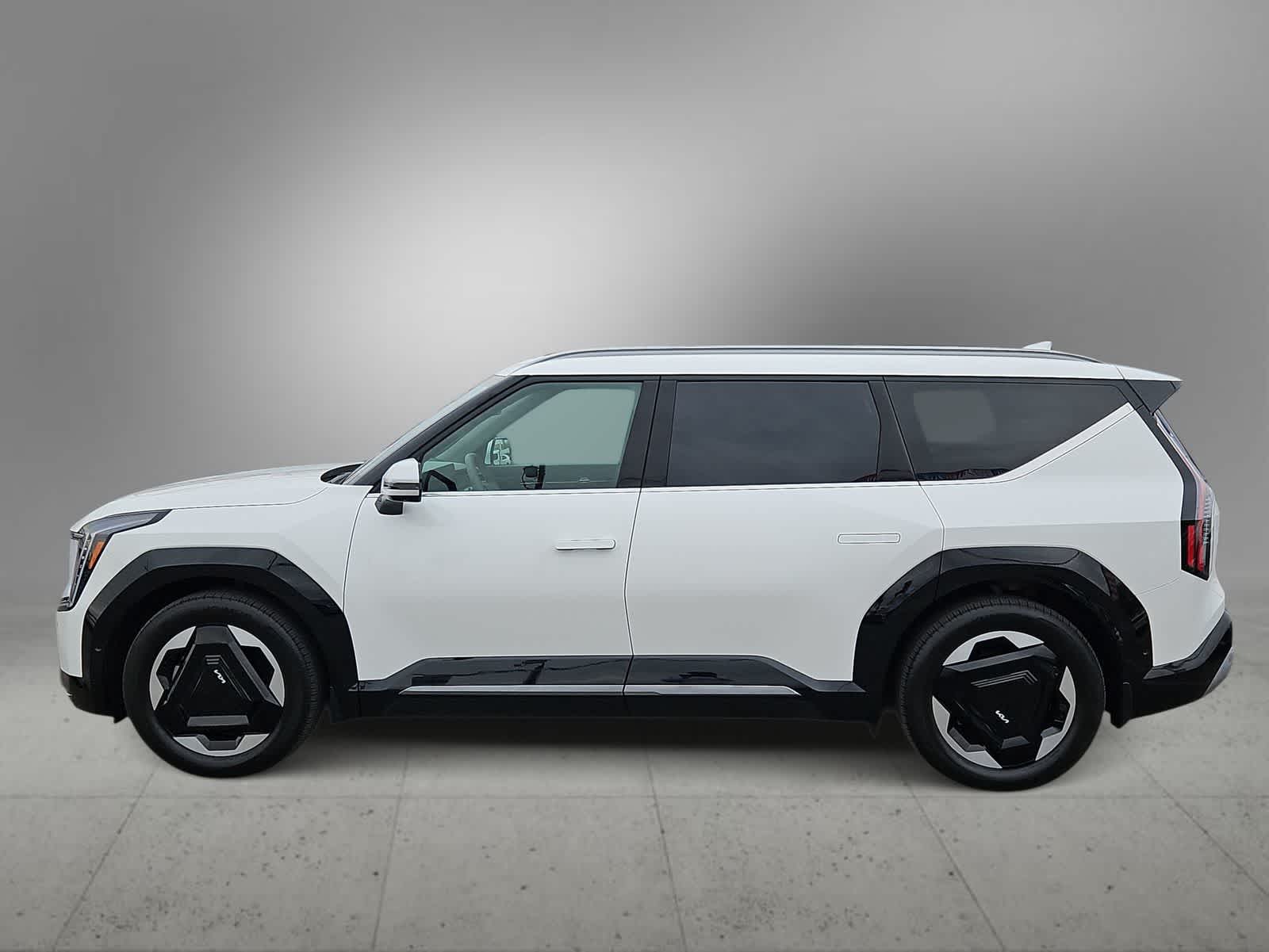 Thumbnail: 2024 Kia EV9 - 6