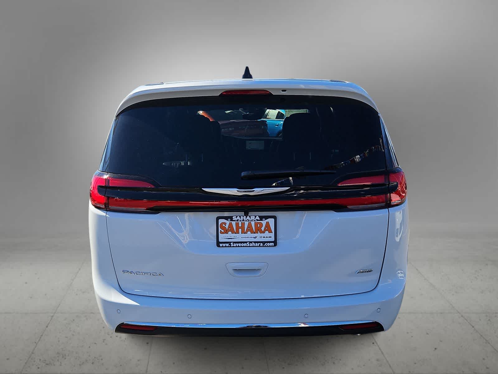 Thumbnail: 2026 Chrysler Pacifica - 7