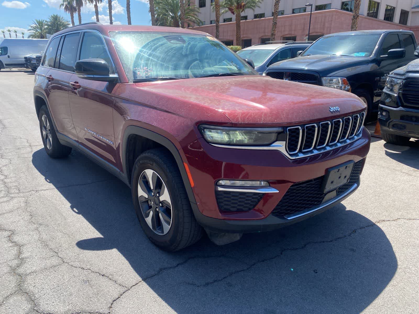 Thumbnail: 2023 Jeep Grand Cherokee - 3