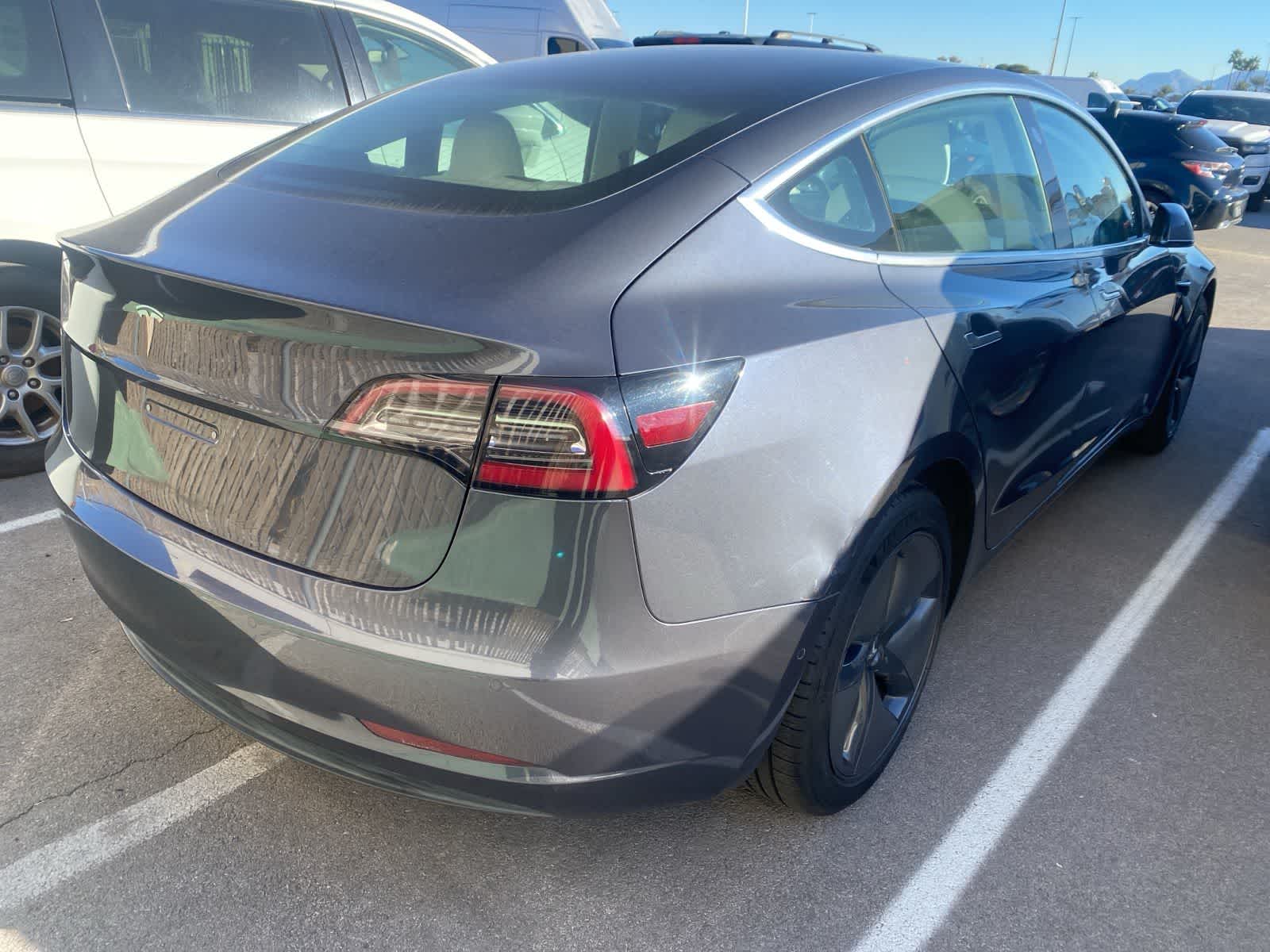 Thumbnail: 2019 Tesla Model 3 - 6