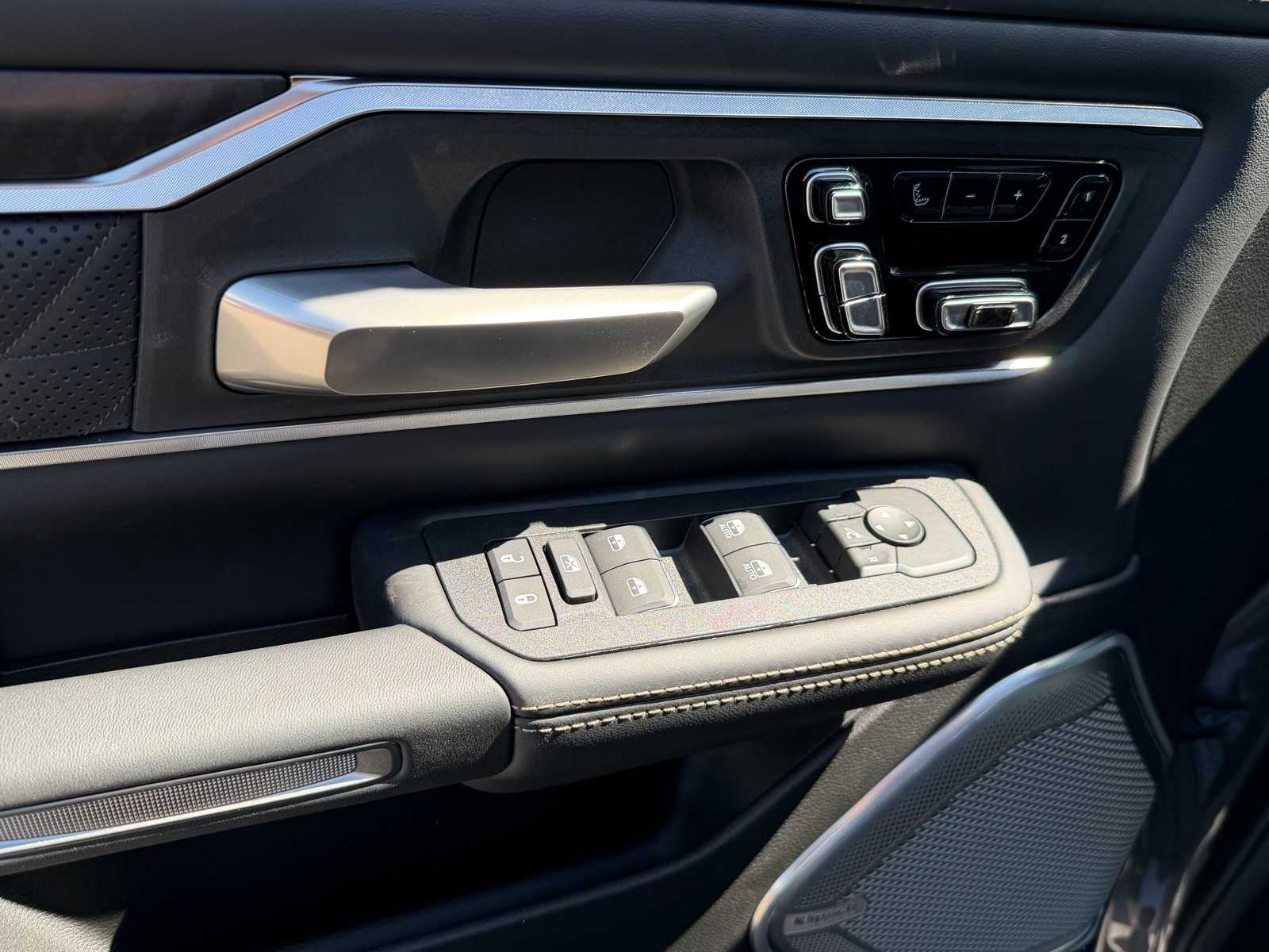 Thumbnail: 2026 RAM 1500 - 26