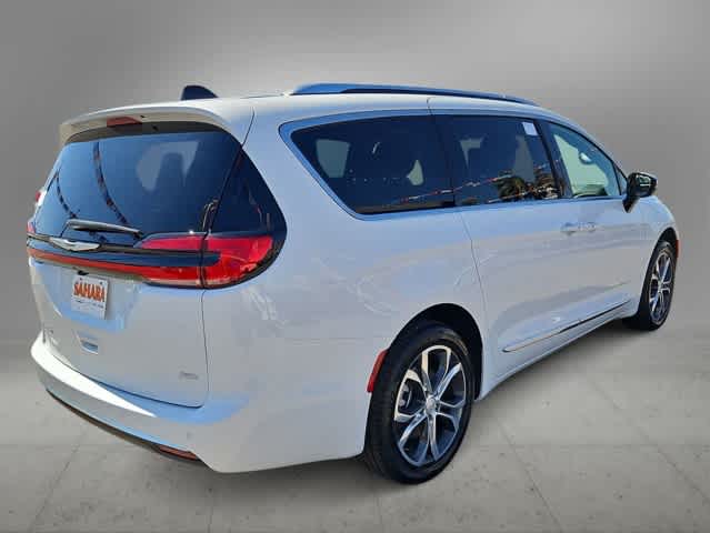 Thumbnail: 2026 Chrysler Pacifica - 8