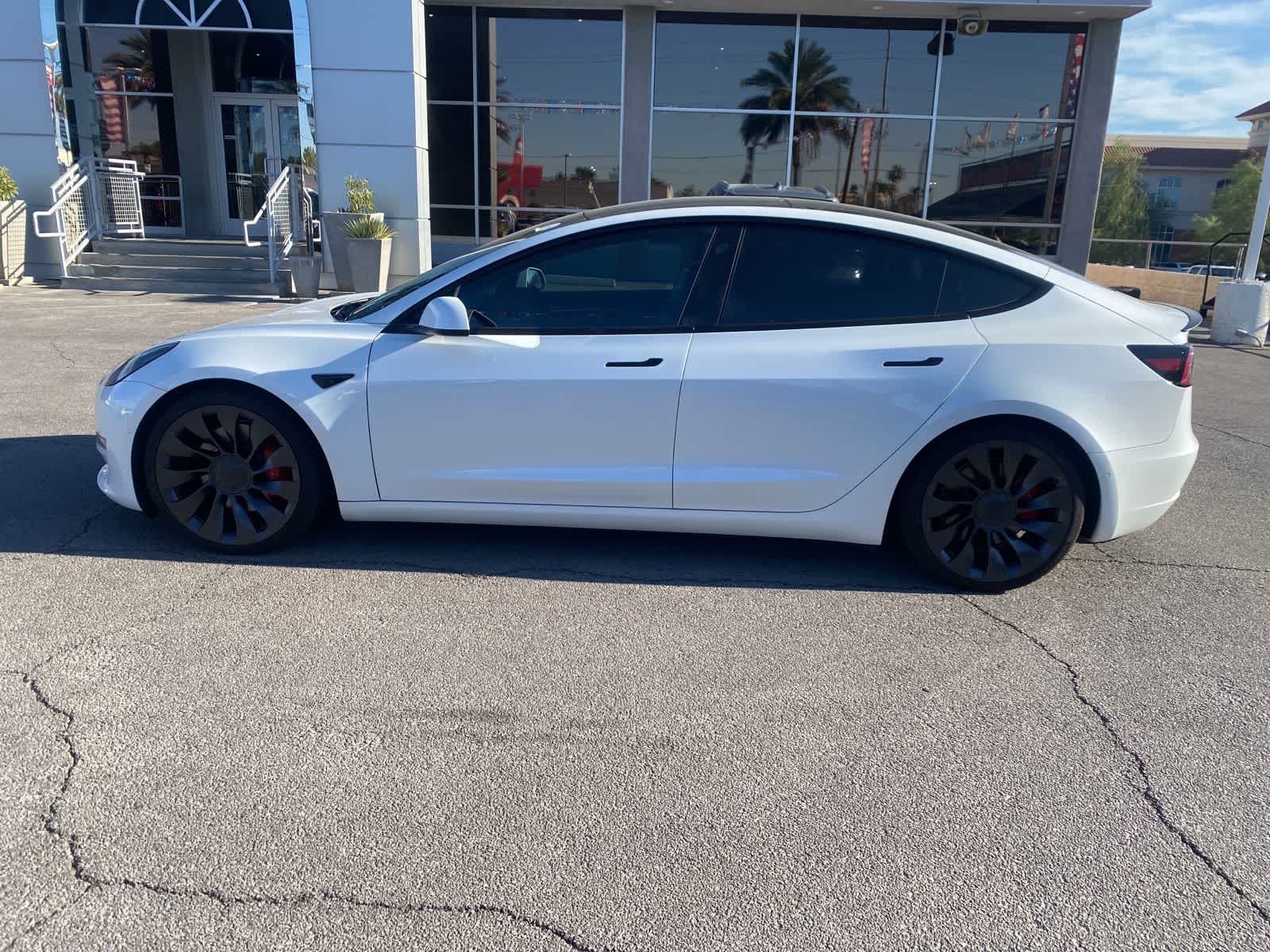 Thumbnail: 2022 Tesla Model 3 - 9