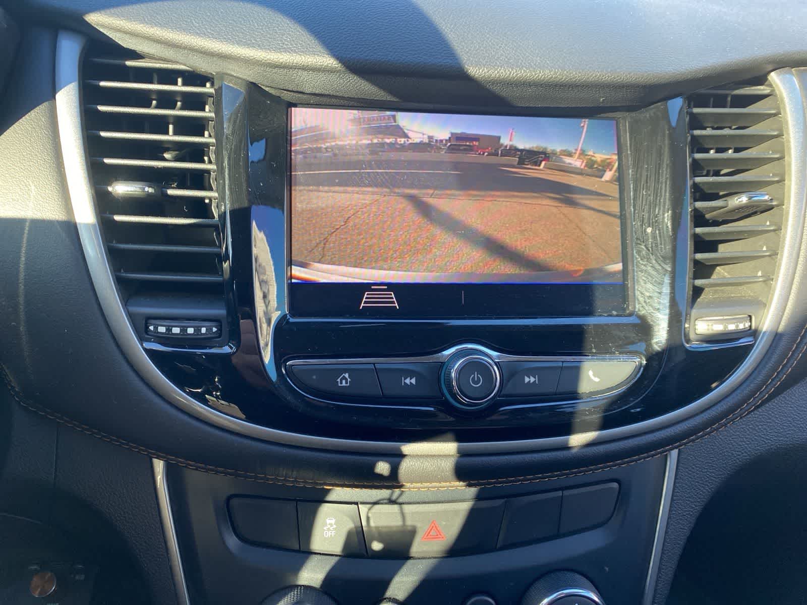 Thumbnail: 2020 Chevrolet Trax - 17