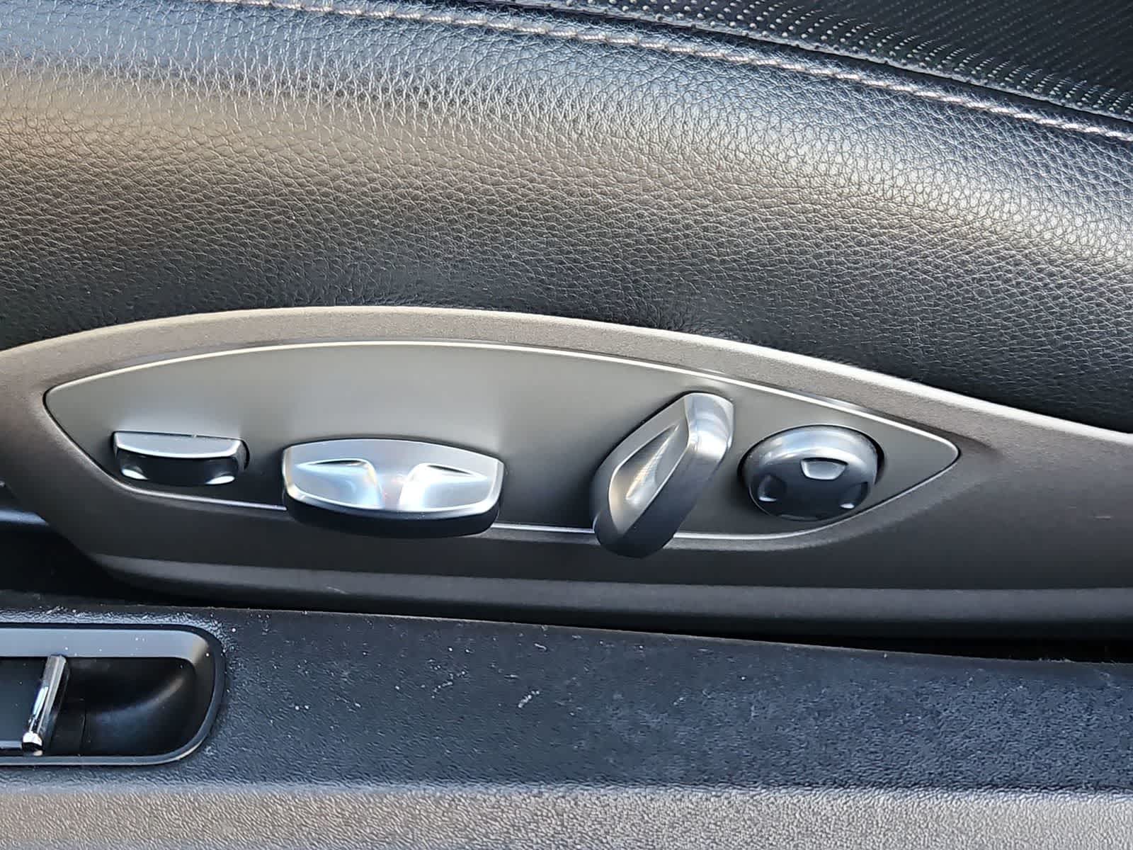 Thumbnail: 2017 Porsche 718 Boxster - 16