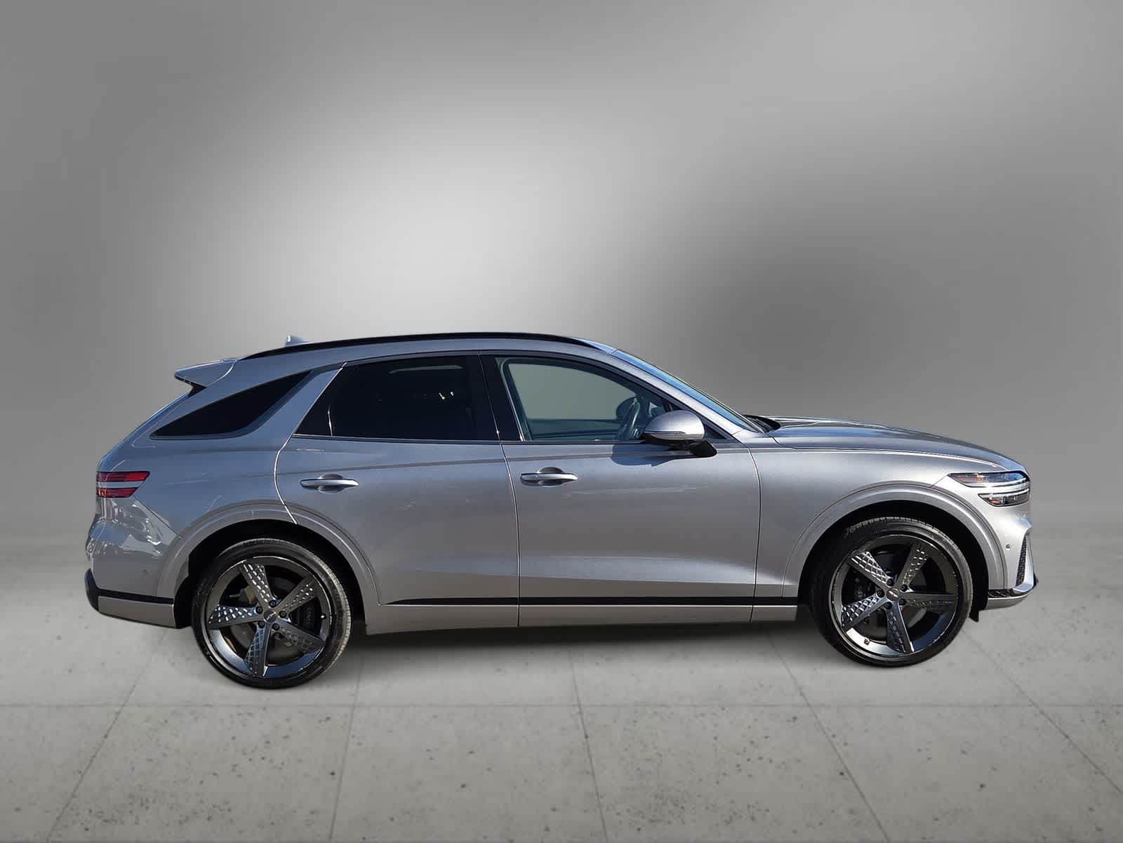 Thumbnail: 2023 Genesis GV70 - 10