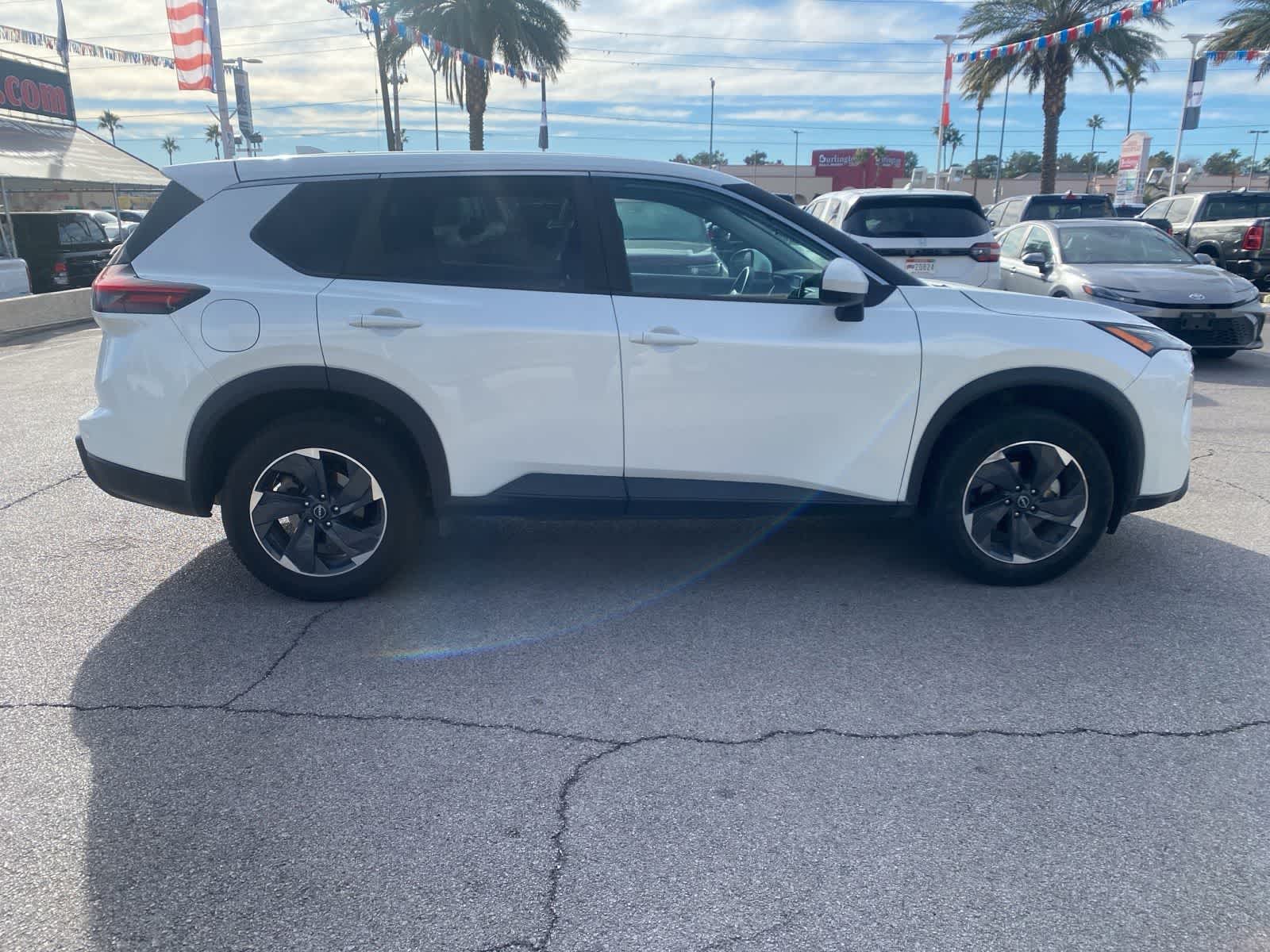 Thumbnail: 2024 Nissan Rogue - 5