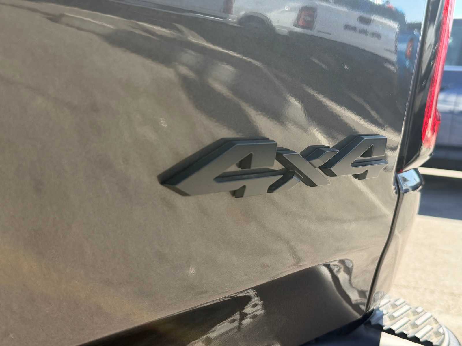Thumbnail: 2026 RAM 1500 - 17