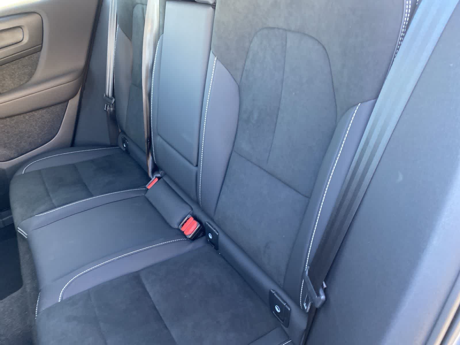 Thumbnail: 2023 Volvo C40 - 12