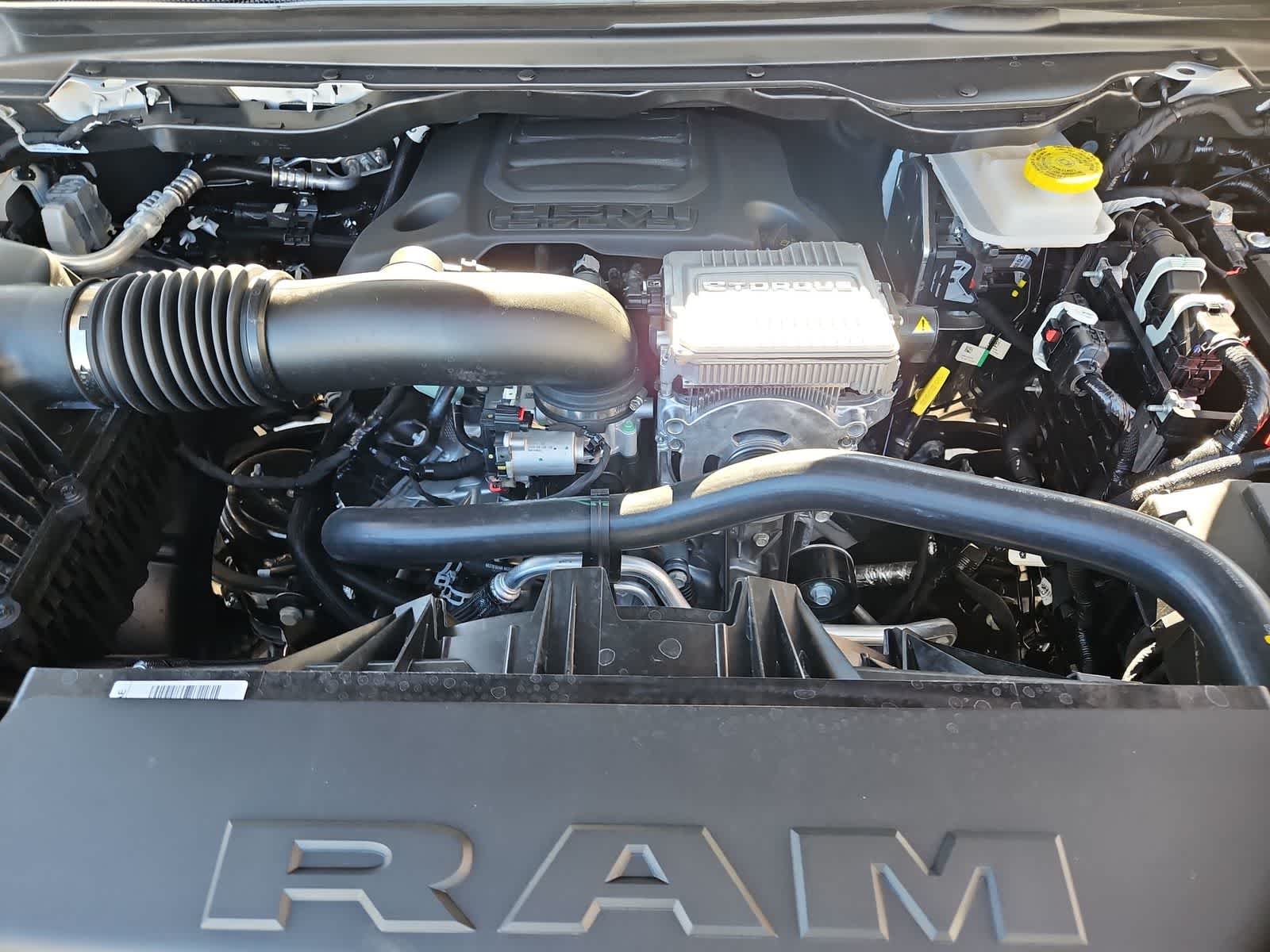 Thumbnail: 2026 RAM 1500 - 15