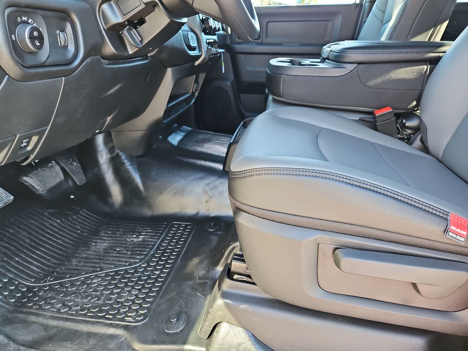 Thumbnail: 2026 RAM 3500 - 17