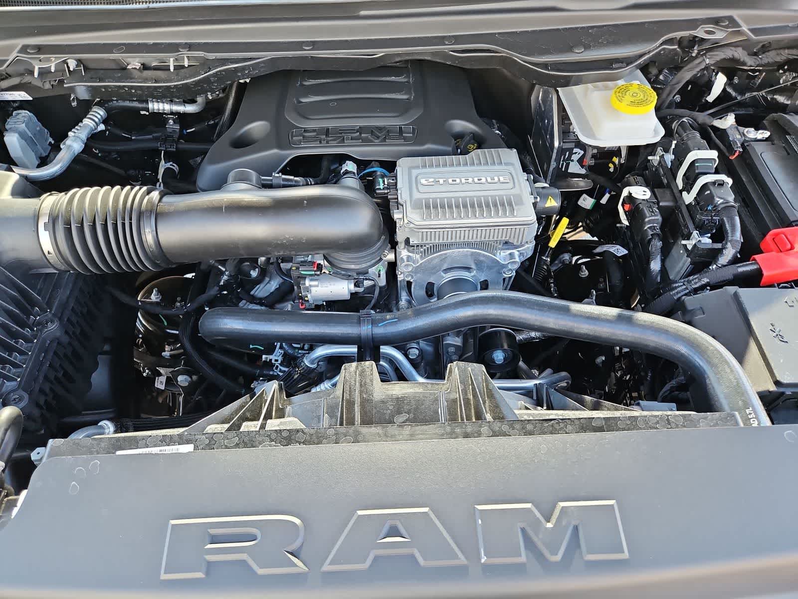Thumbnail: 2026 RAM 1500 - 14