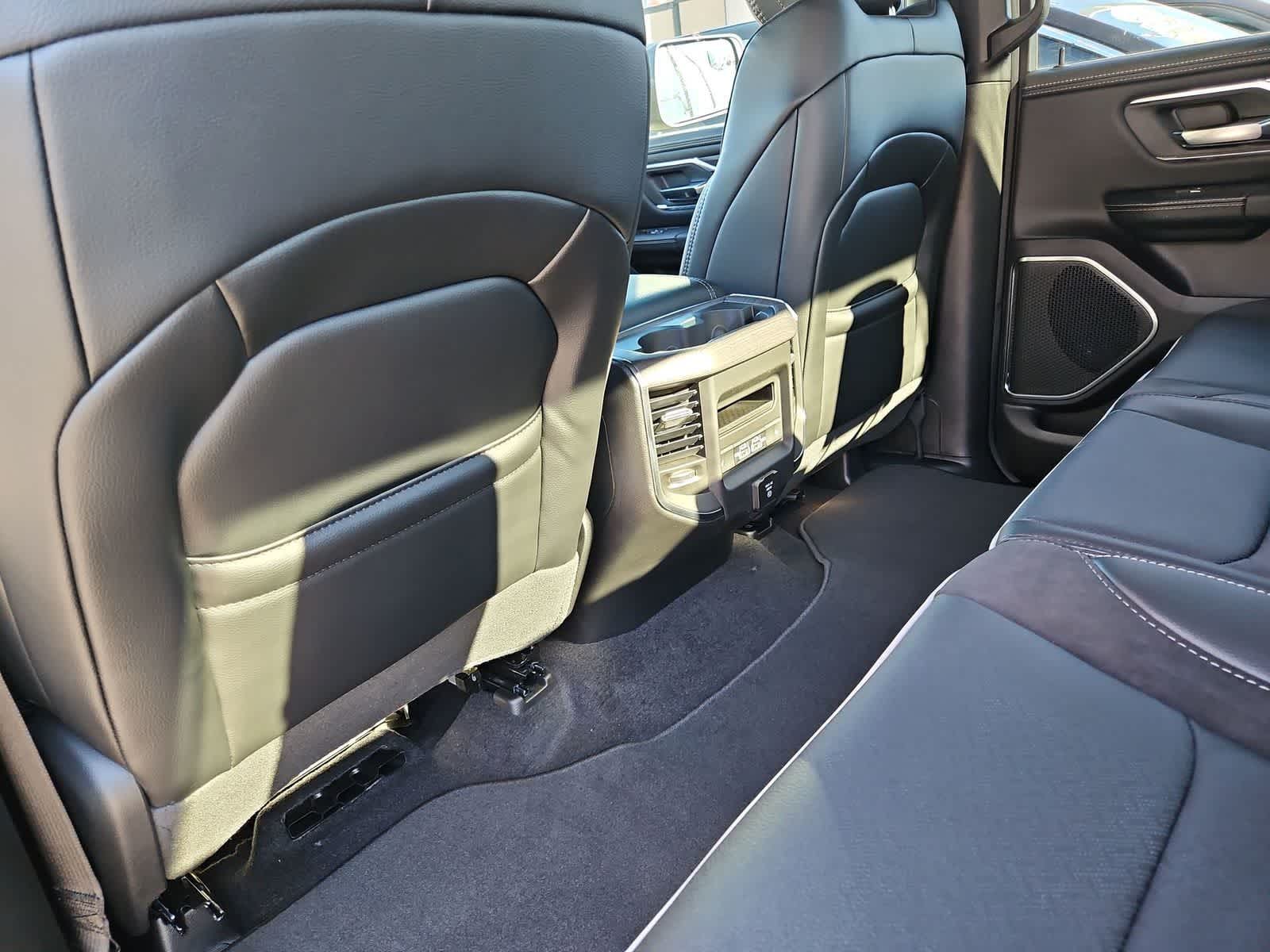 Thumbnail: 2026 RAM 1500 - 18