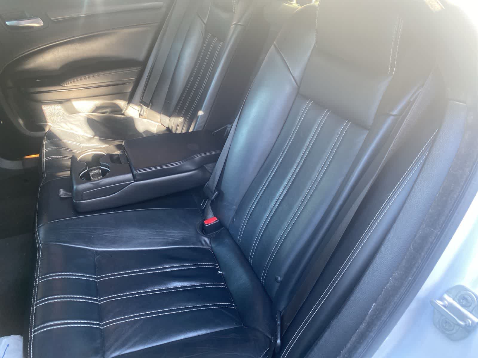 Thumbnail: 2016 Chrysler 300 - 12