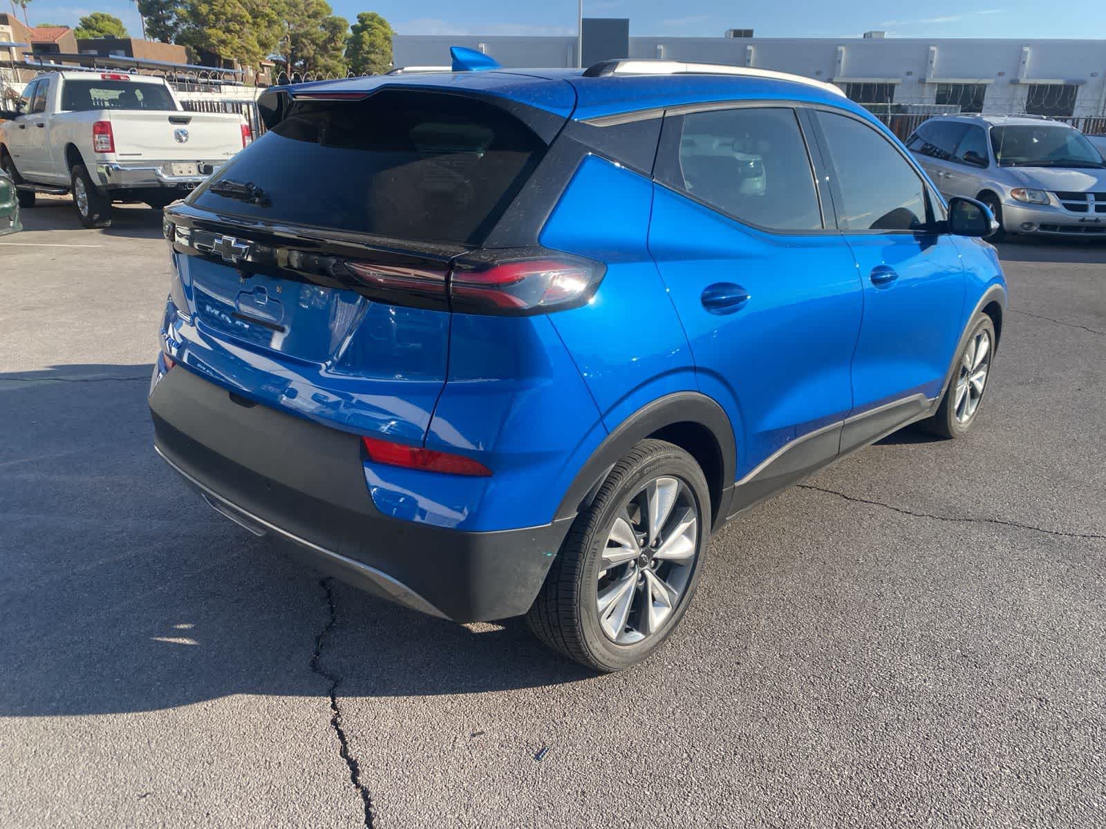 Thumbnail: 2023 Chevrolet Bolt EUV - 6