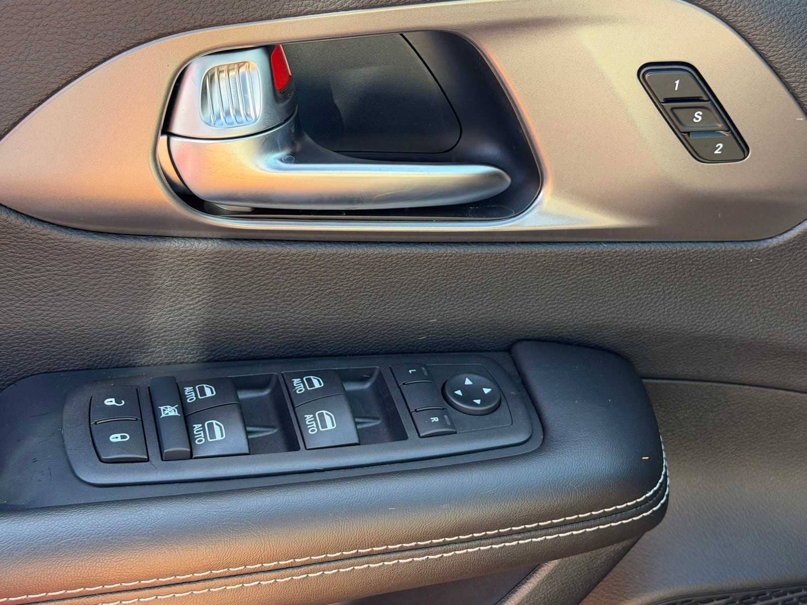 Thumbnail: 2026 Chrysler Pacifica - 14