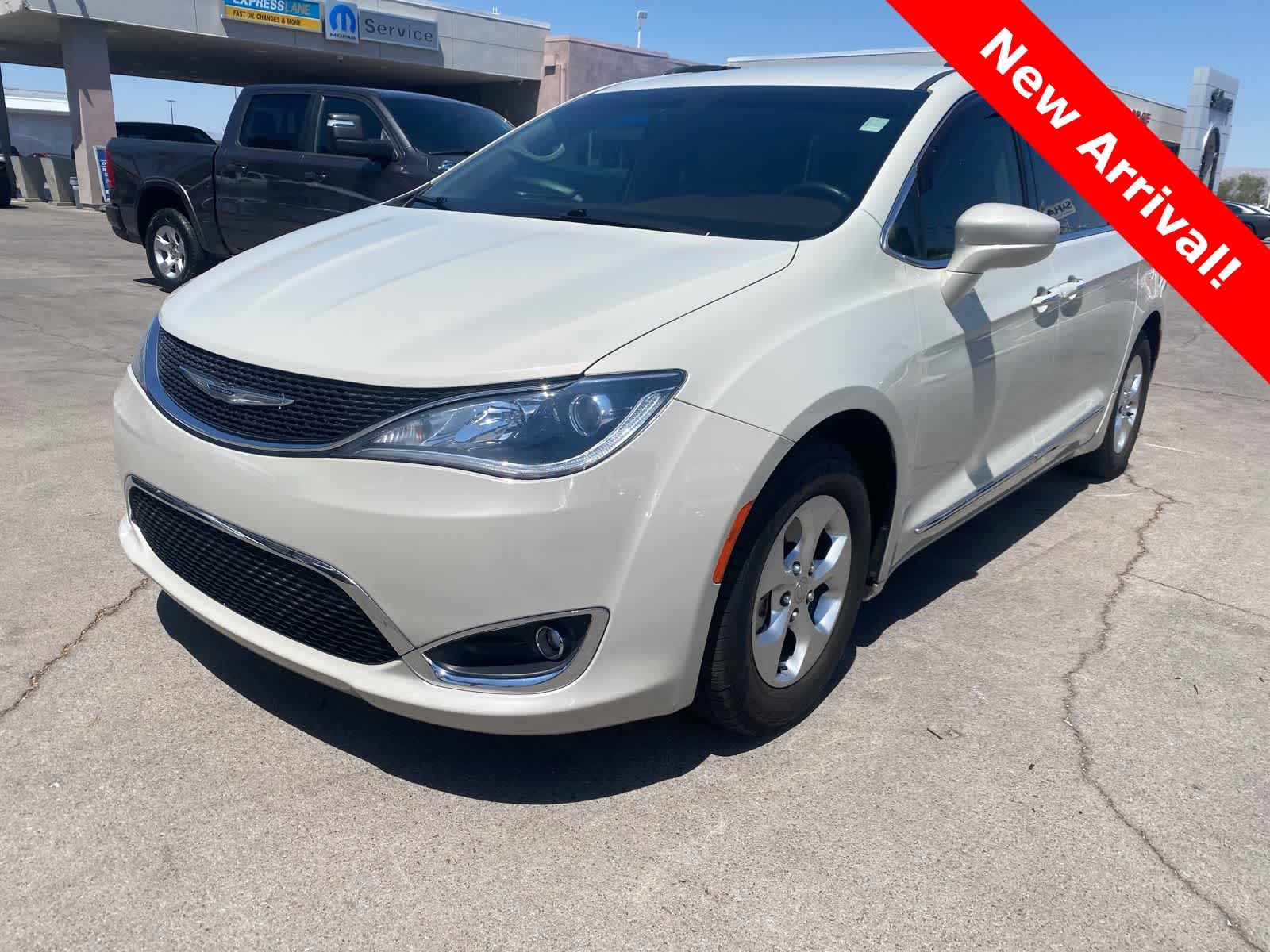 2017 Chrysler Pacifica  Hero Image