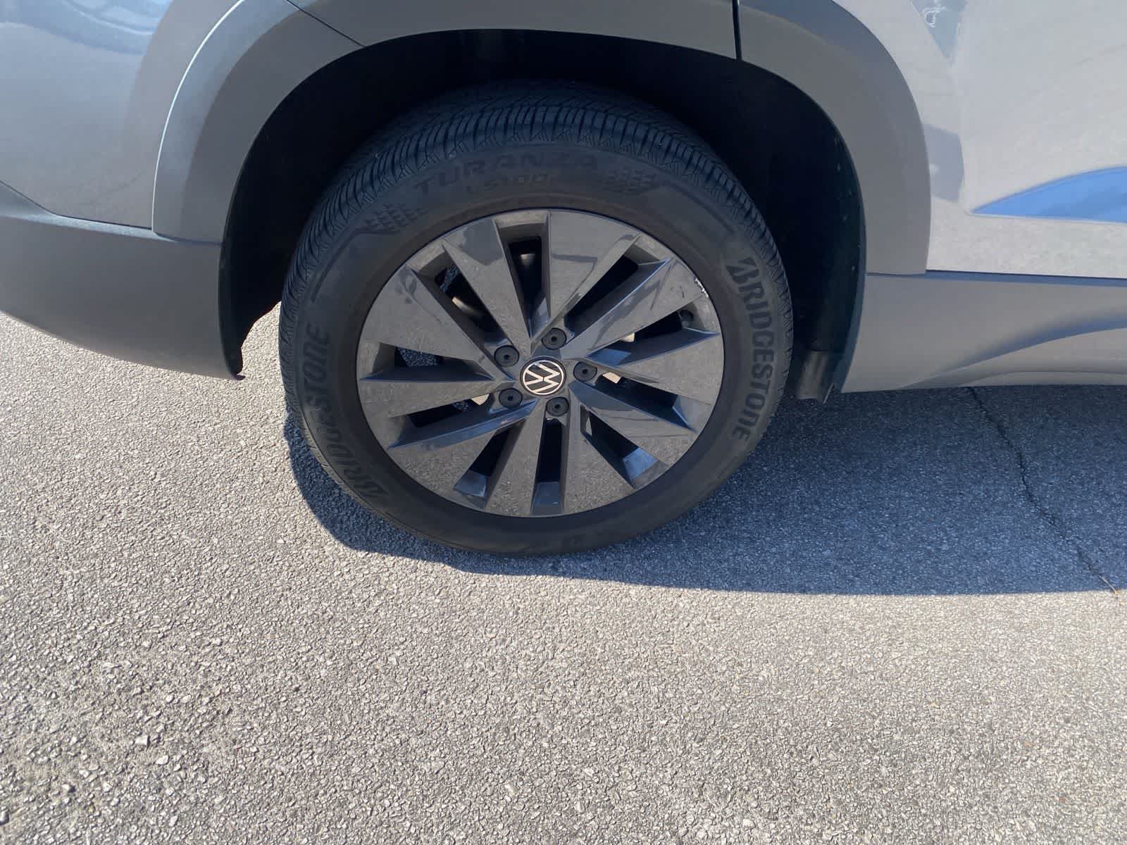 Thumbnail: 2023 Volkswagen Taos - 6