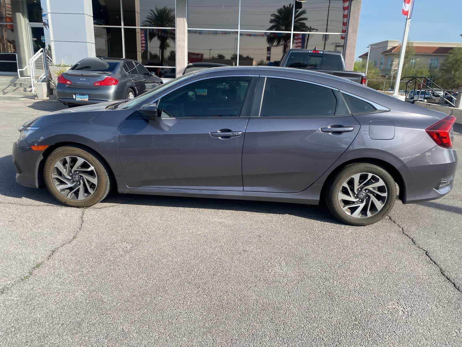 Thumbnail: 2016 Honda Civic - 10