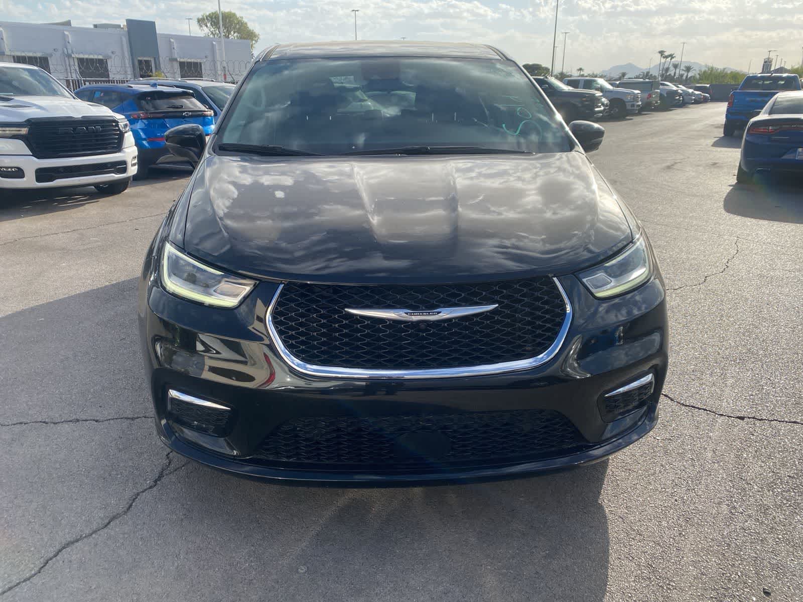 Thumbnail: 2023 Chrysler Pacifica - 2
