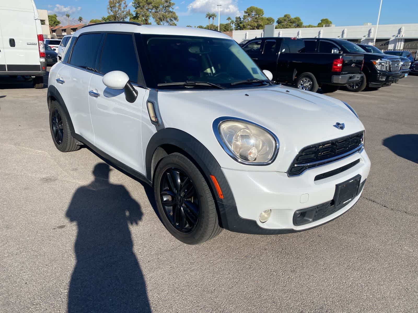 Thumbnail: 2015 MINI Cooper Countryman - 3